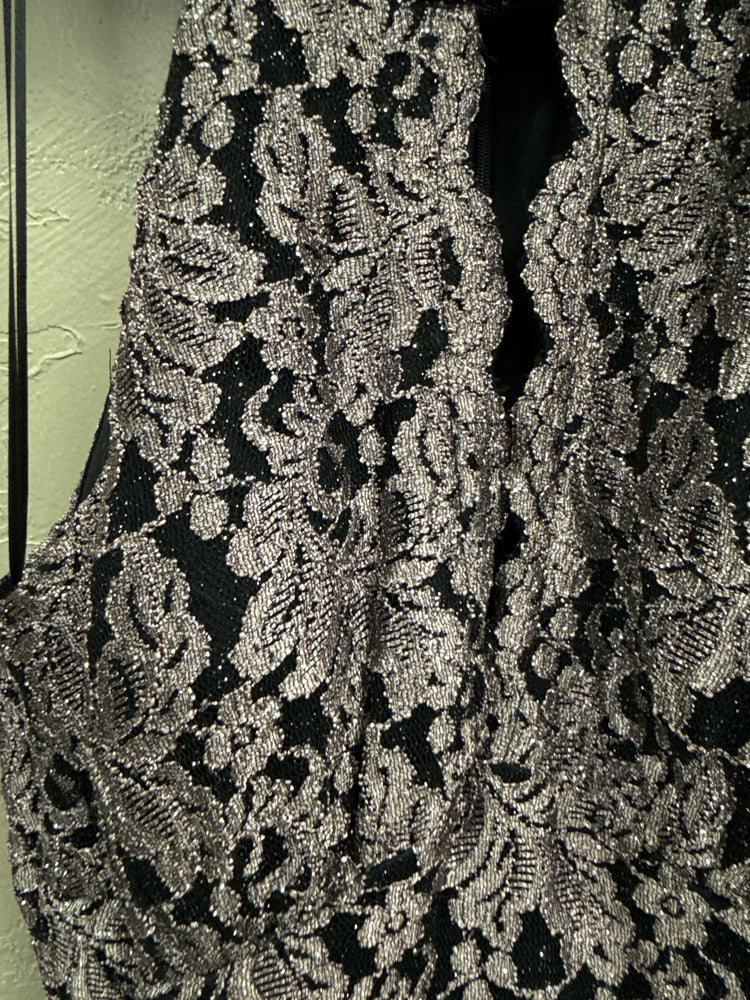 NWOT R&M LACE HALTER DRESS (org$129)