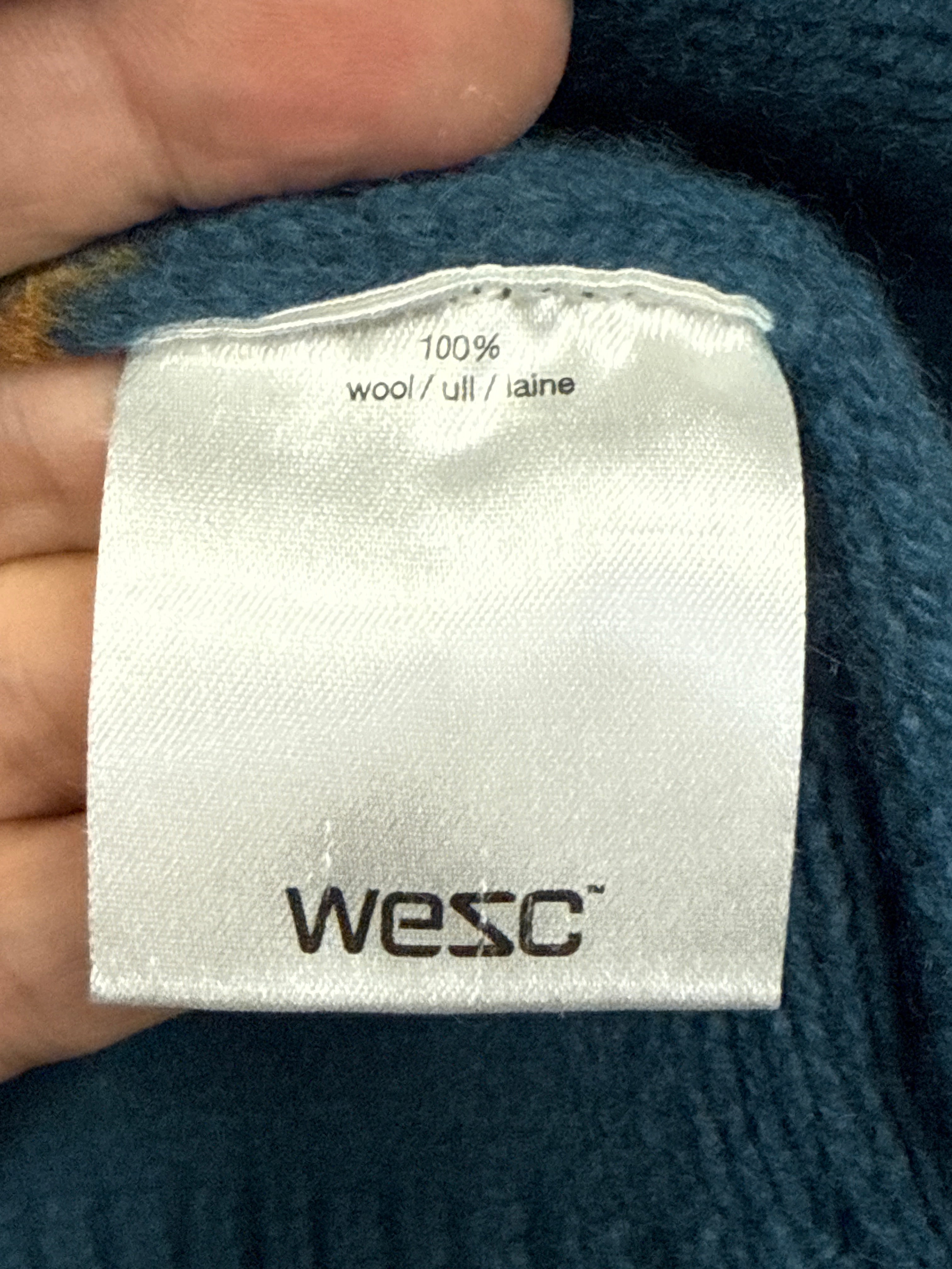 NWT WESC SWEATER (org$98)