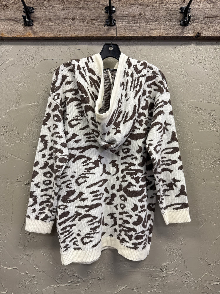 DOE & RAE HOODED SWEATER