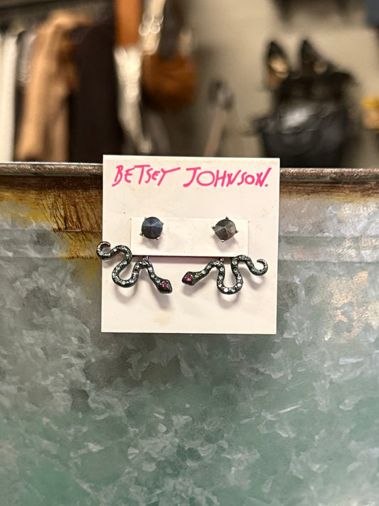 NWT BETSEY JOHNSON SNAKE EARRINGS