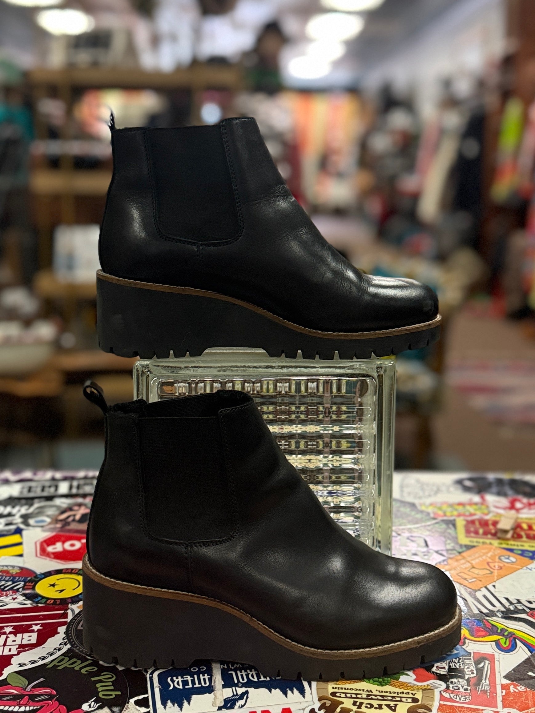 ANDRE ASSOUS WEDGE BOOT (org$189)