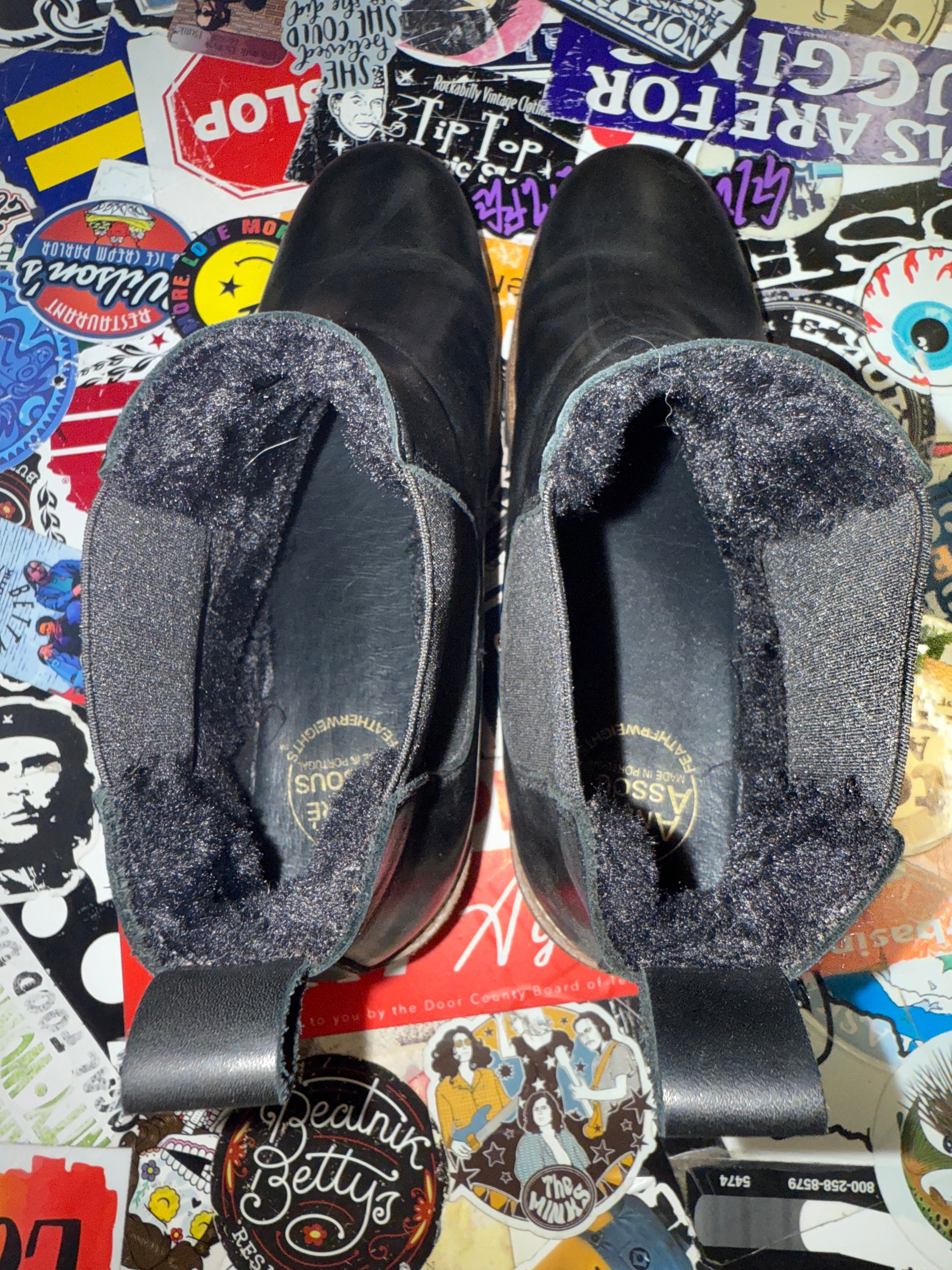 ANDRE ASSOUS WEDGE BOOT (org$189)