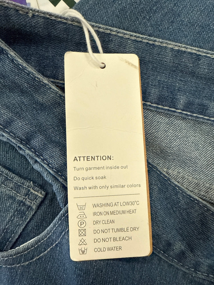 NWT TENDENCY BUTTON FLY JEANS