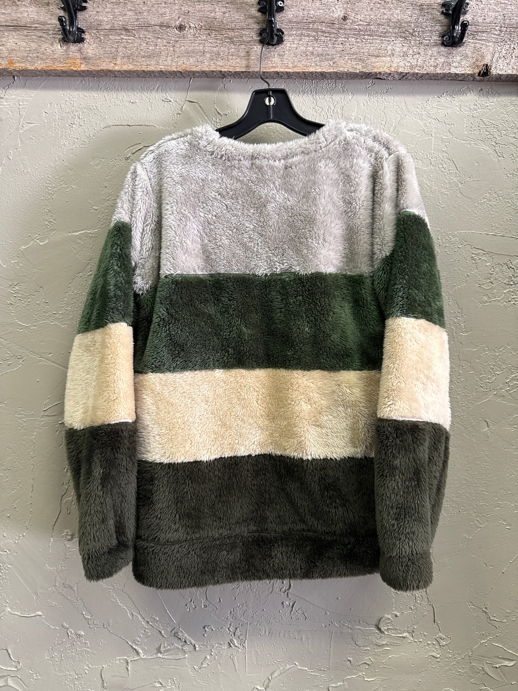 ZENANA OUTFITTERS FUZZY PULLOVER