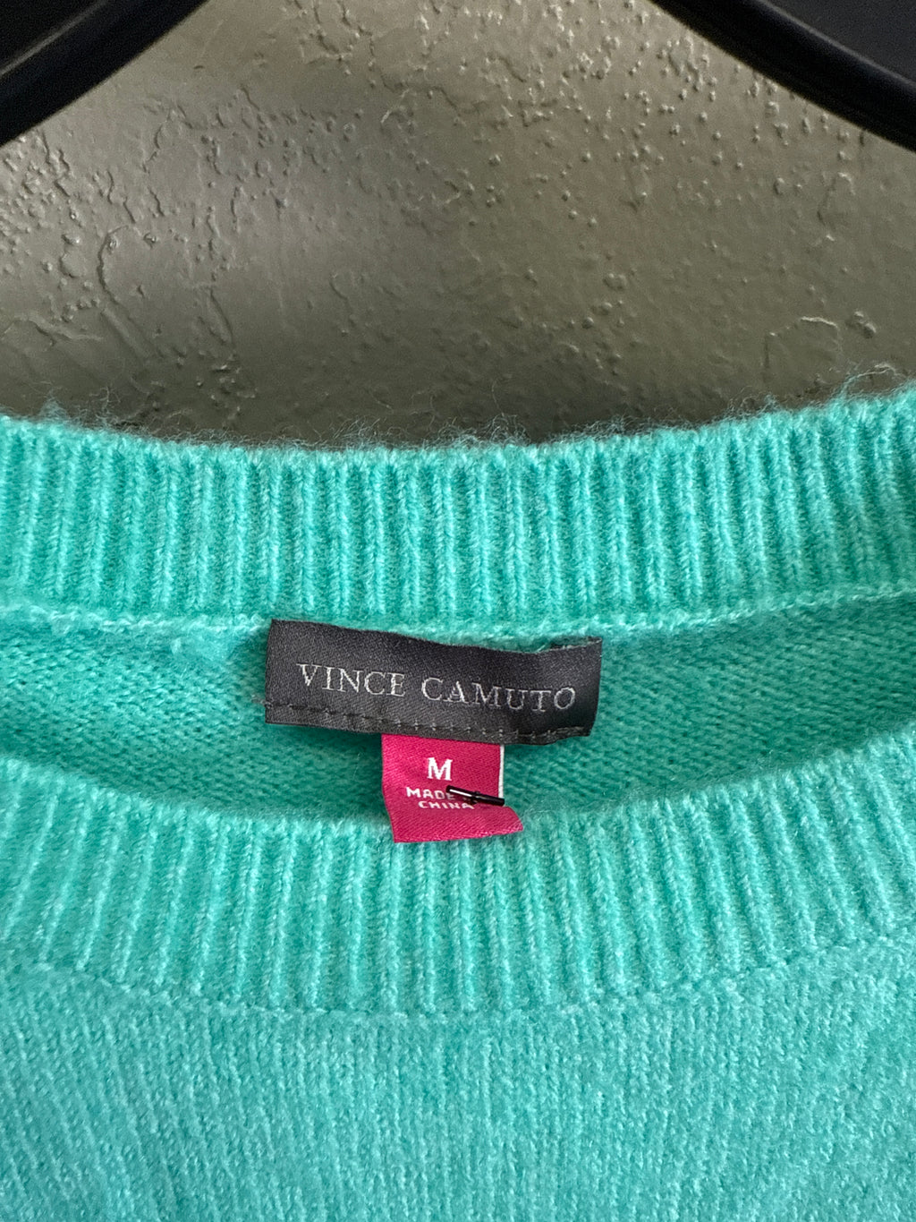 VINCE CAMUTO RAGLAN SLEEVE SWEATER