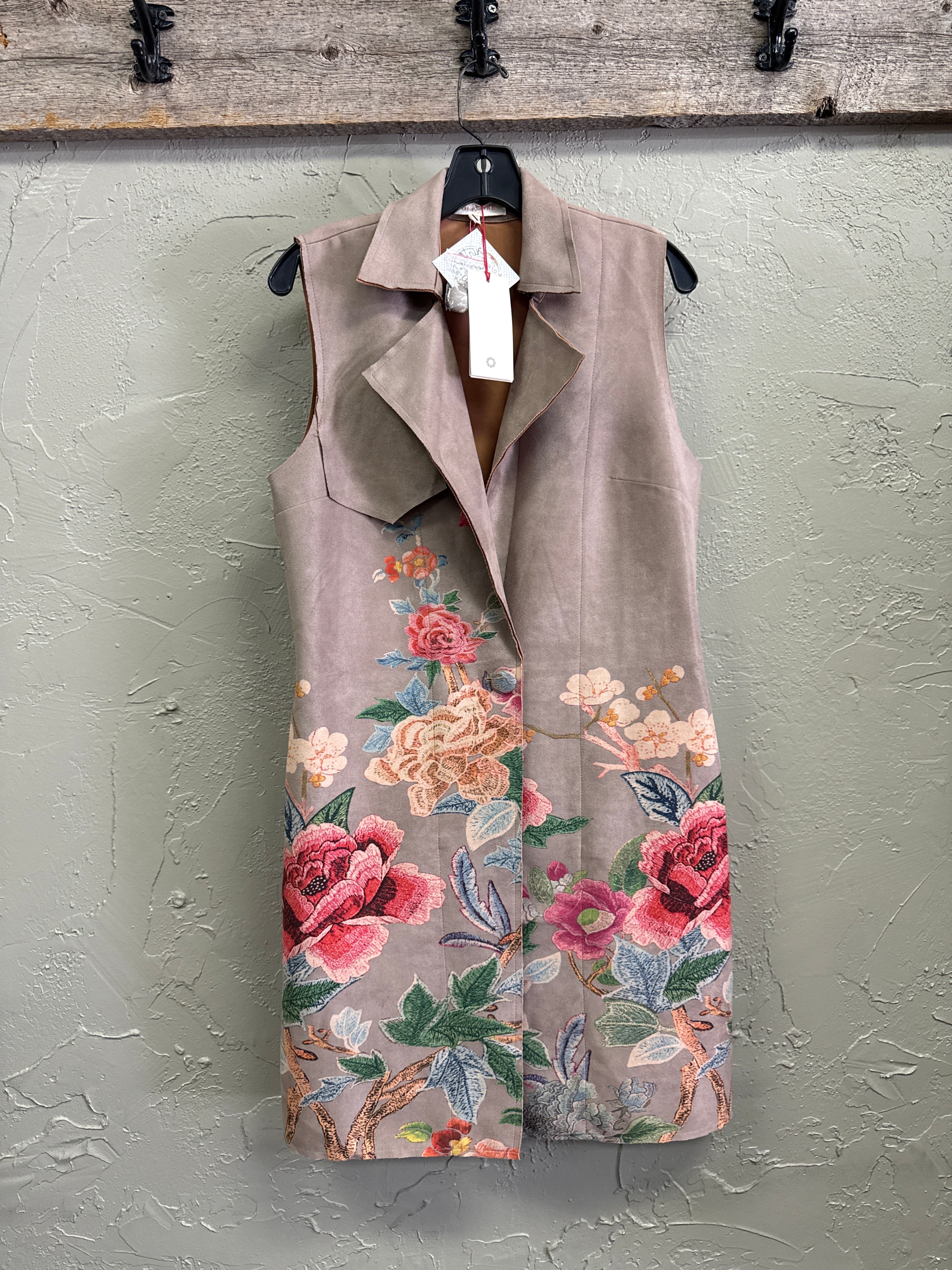 NWT SOLITAIRE FLORAL VEST (org$158)