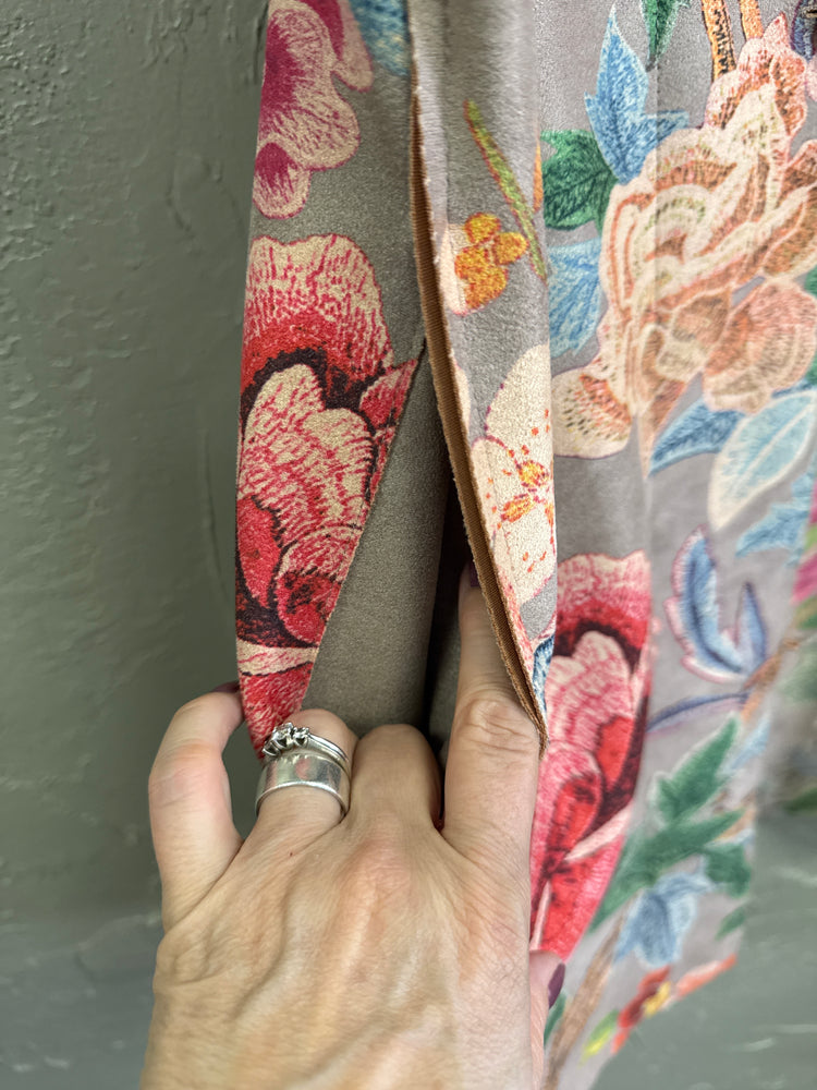 NWT SOLITAIRE FLORAL VEST (org$158)