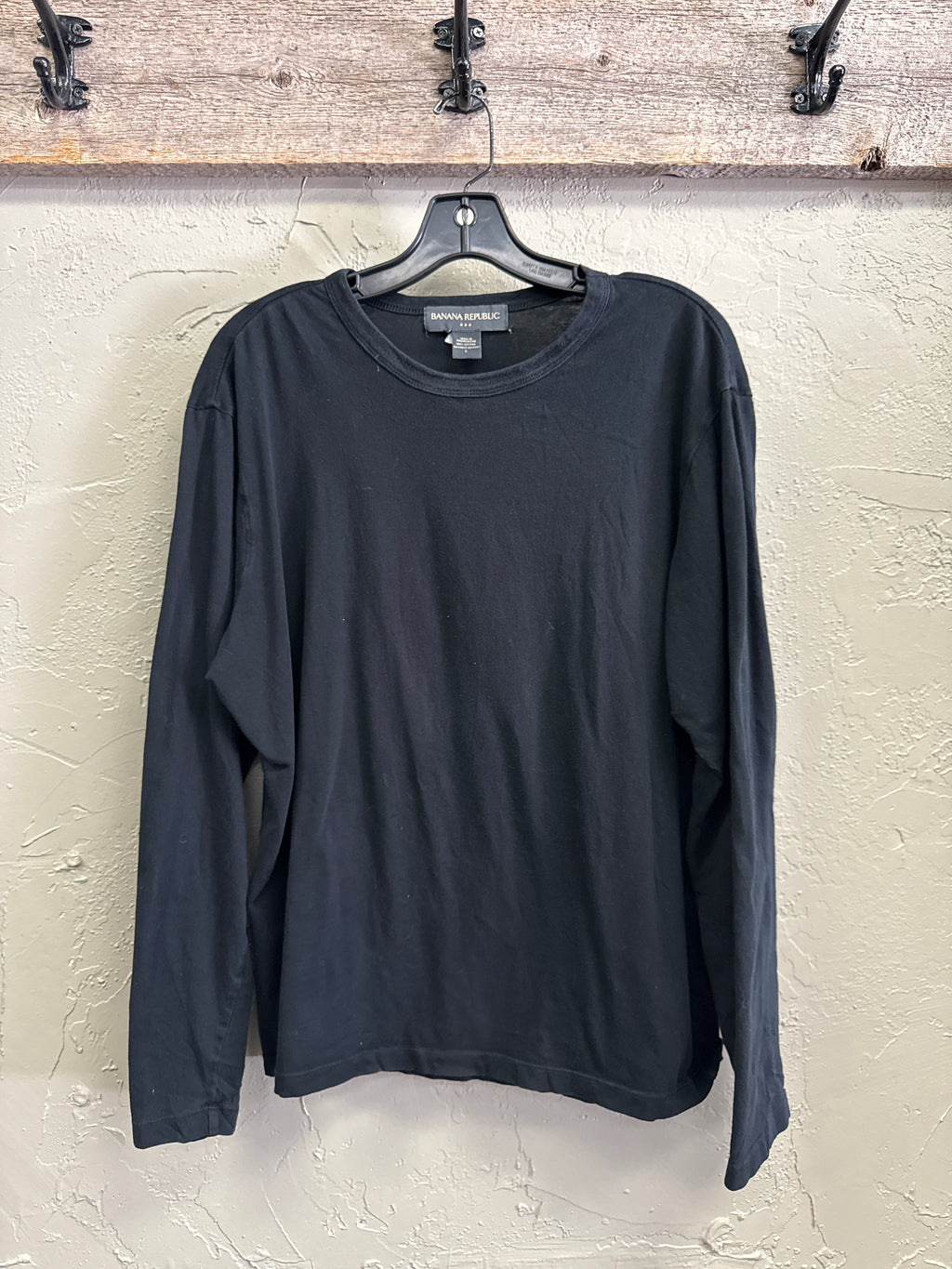 BANANA REPUBLIC LONG SLEEVE TEE