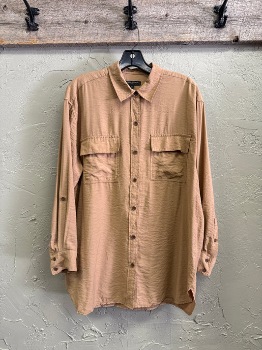 BANANA REPUBLIC RELAXED BUTTON UP