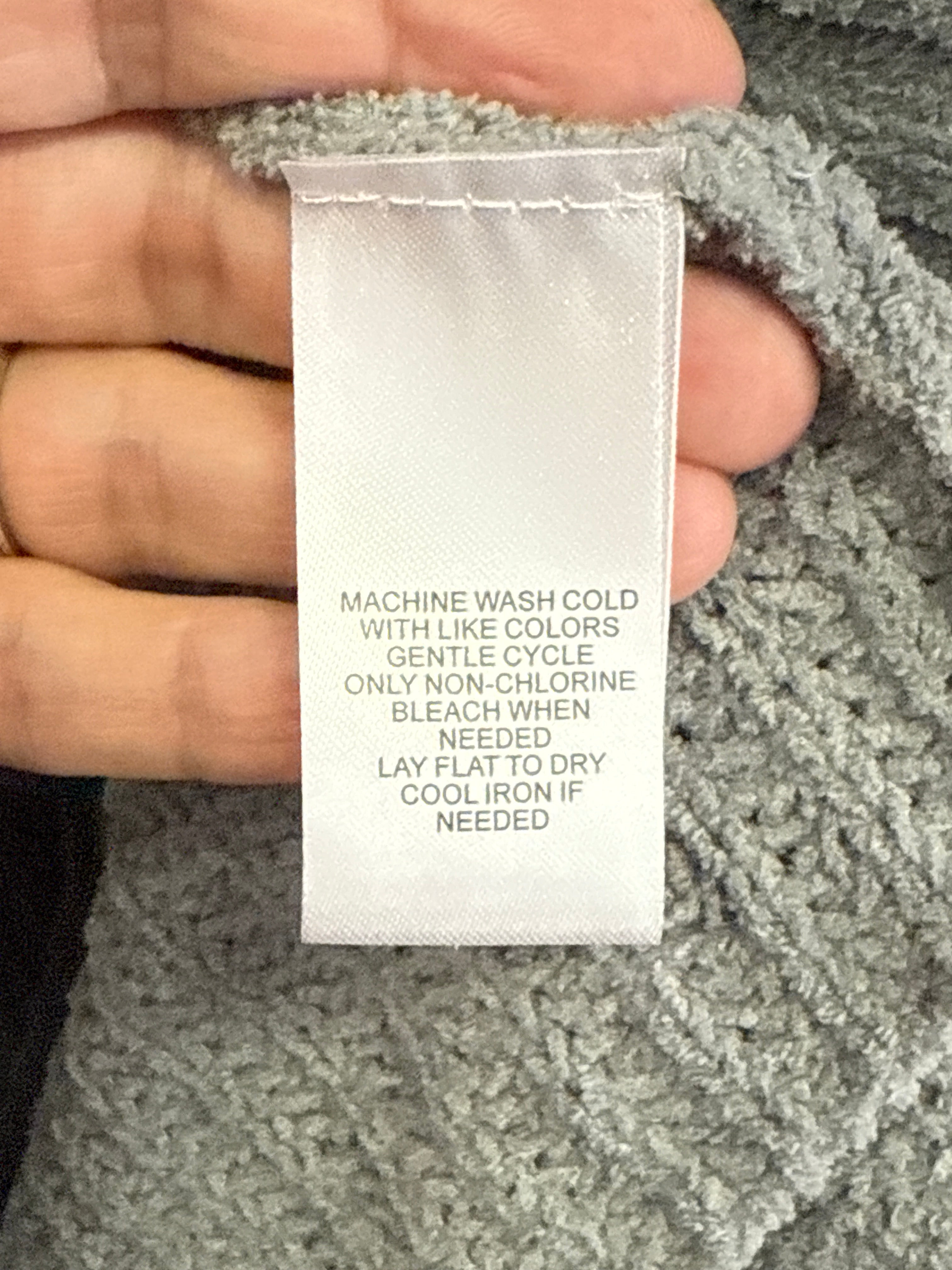 HAMPSHIRE CHENILLE CARDIGAN