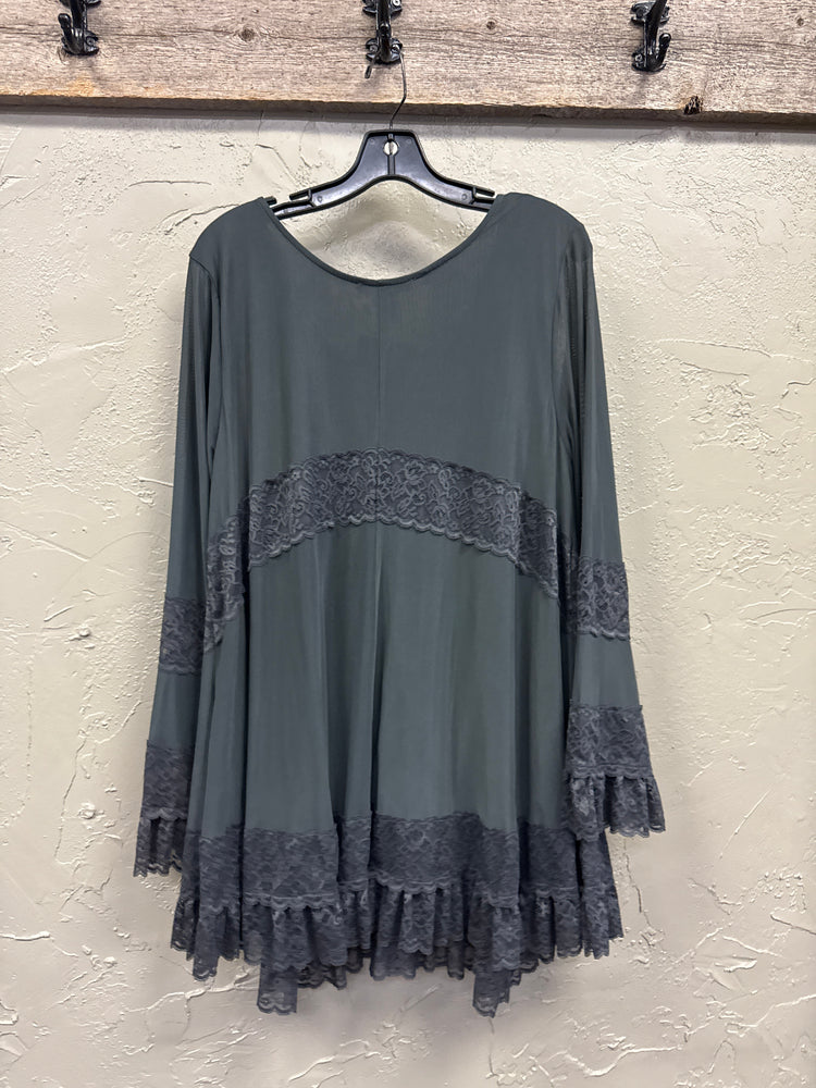 NWOT INDIGO THREADS BELL SLEEVE TUNIC