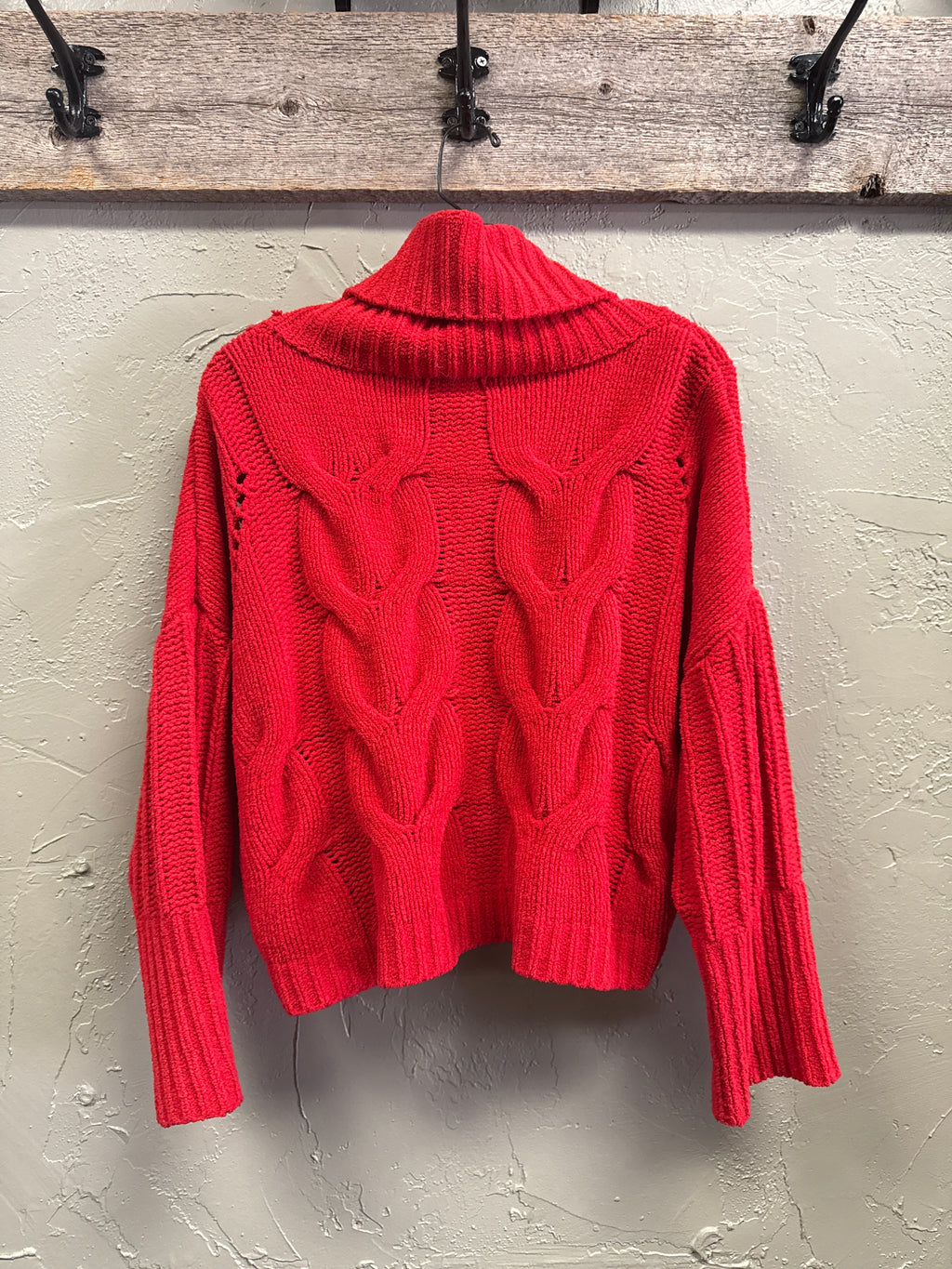 MOON & MADISON CROP SWEATER