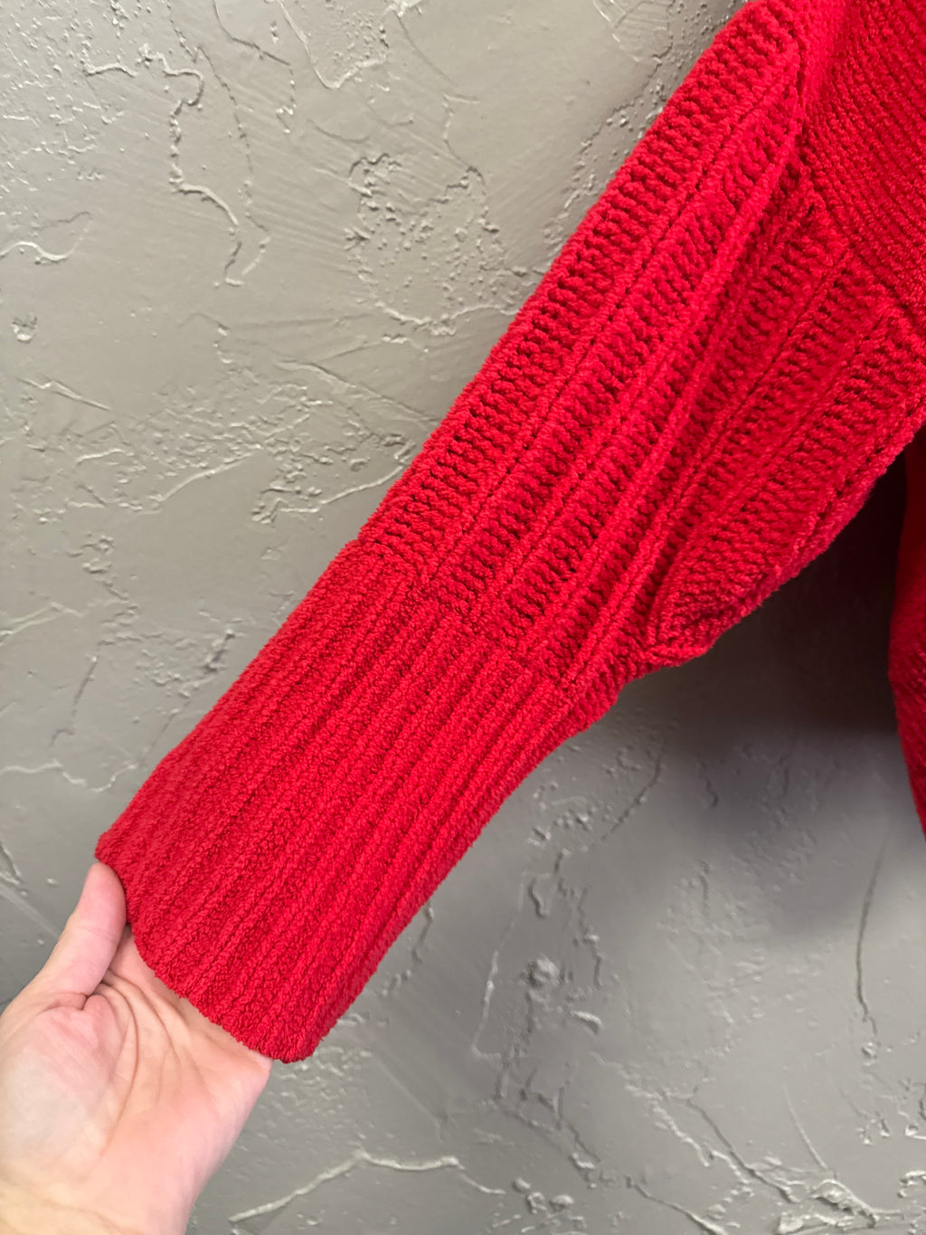 MOON & MADISON CROP SWEATER