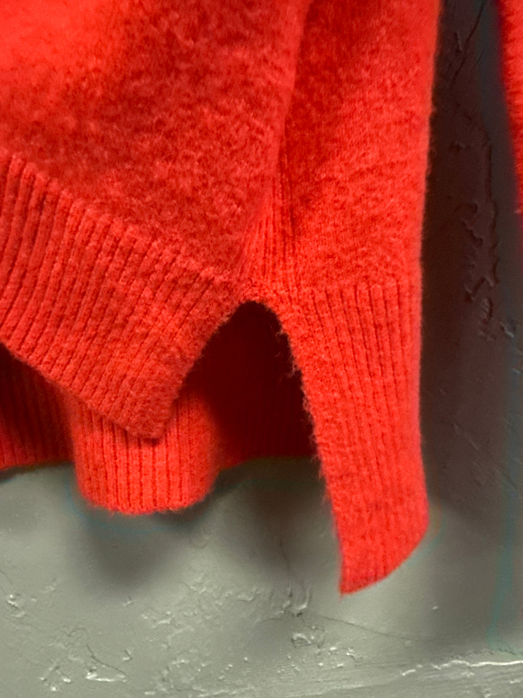 J CREW T-NECK SWEATER