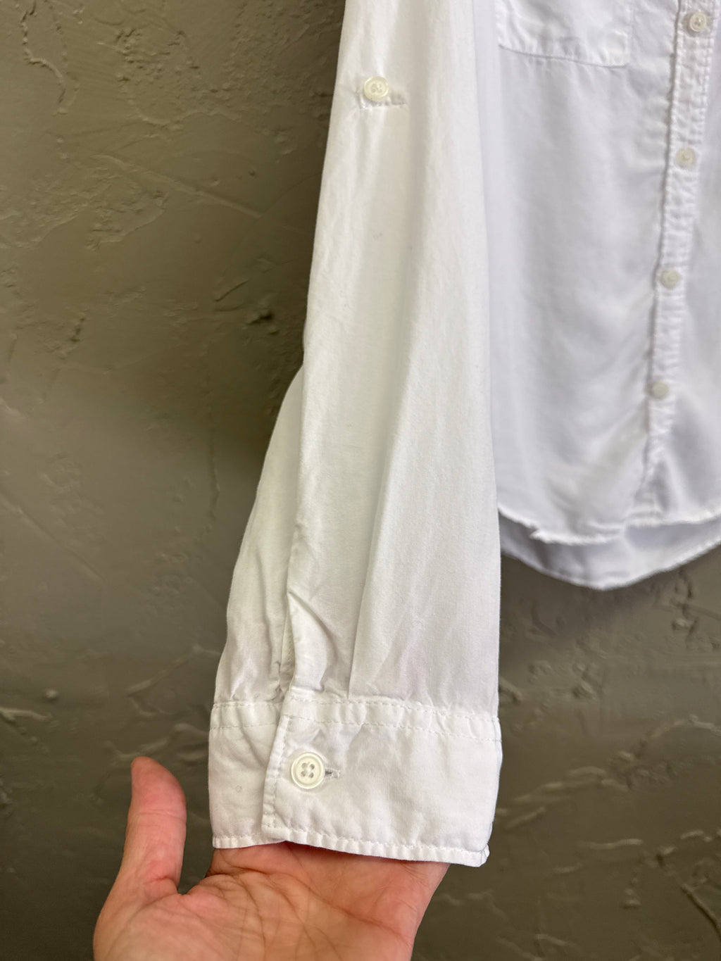 THREAD + SUPPLY WHITE BUTTON UP