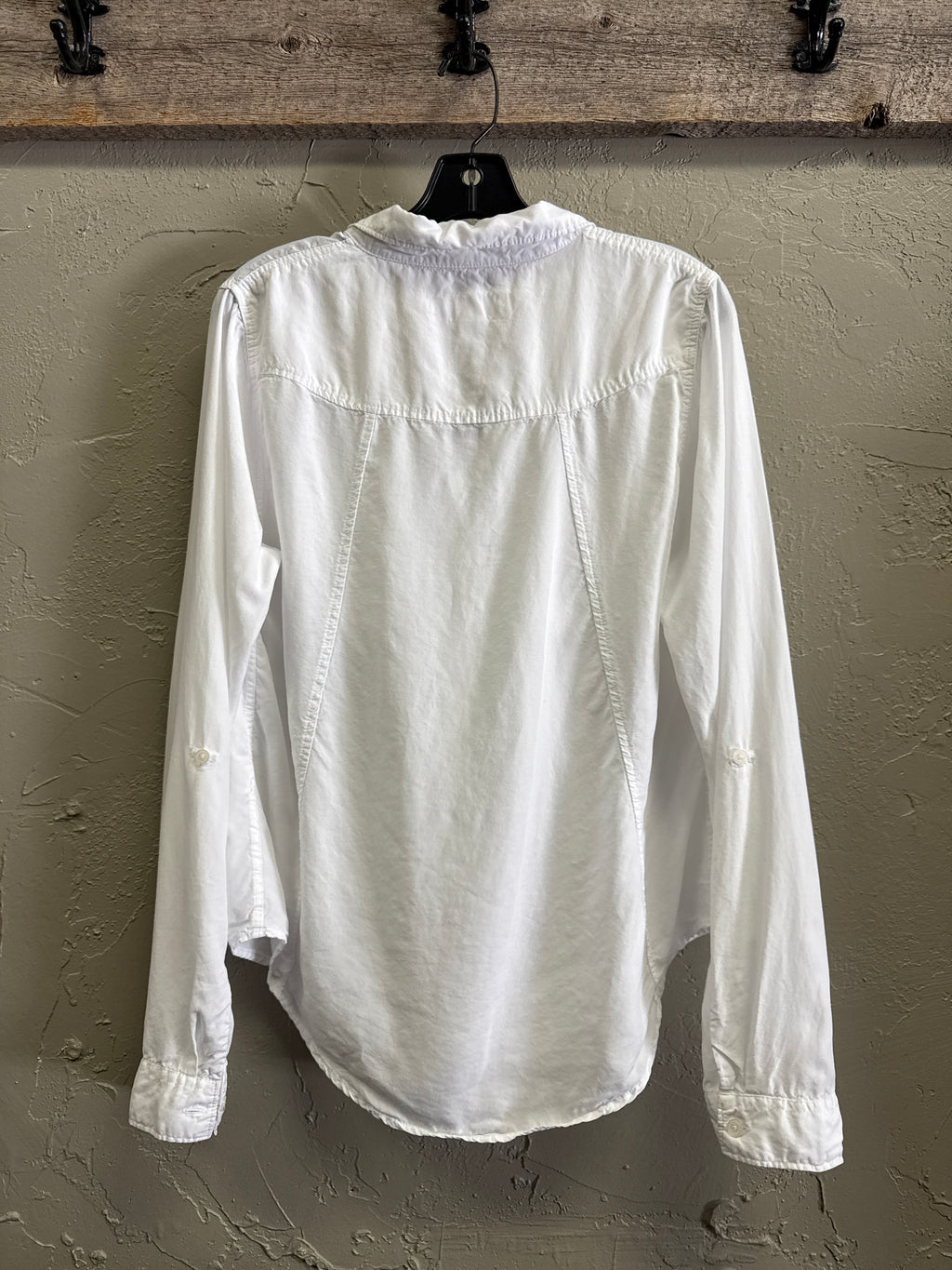 THREAD + SUPPLY WHITE BUTTON UP