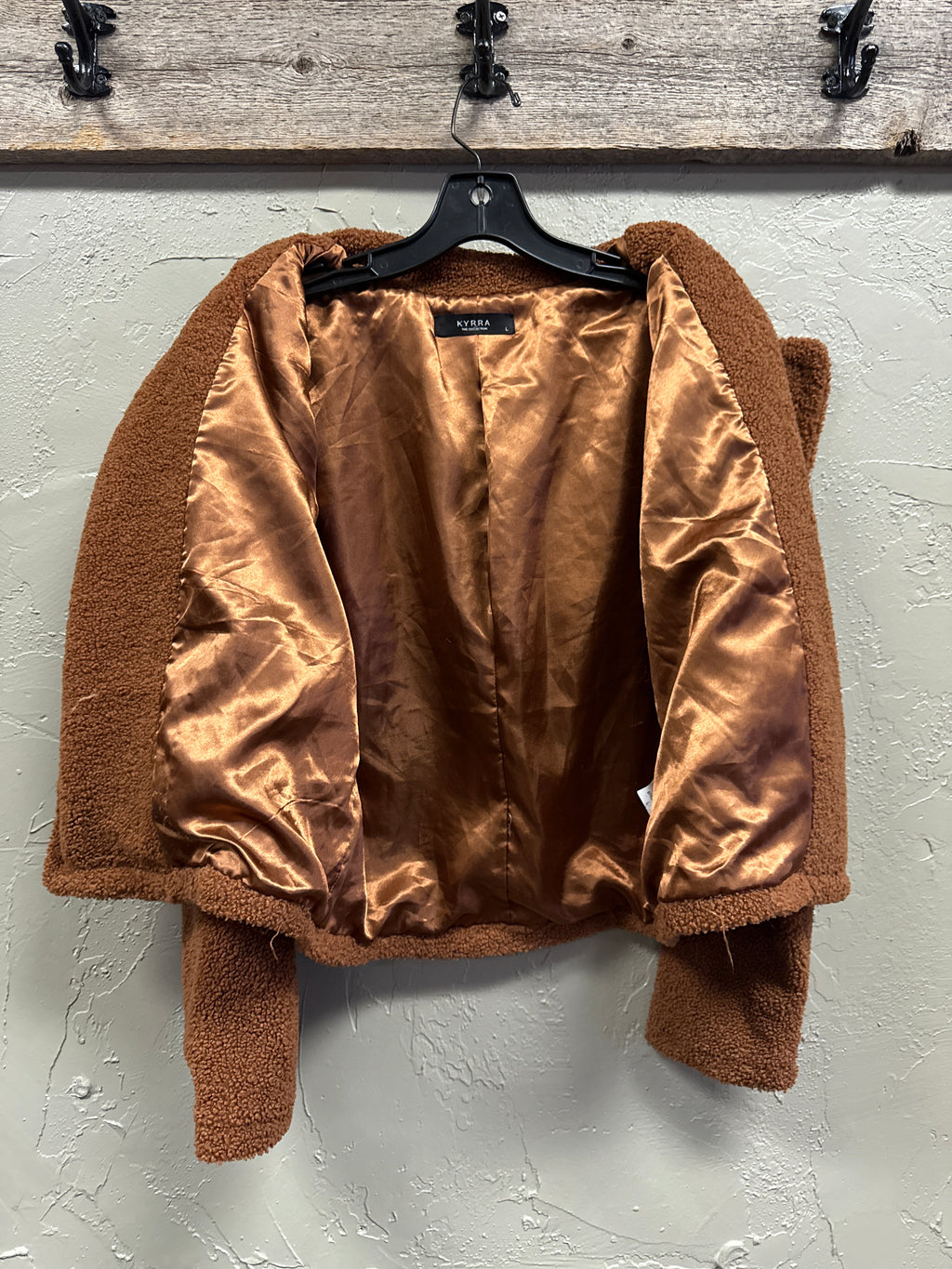 KYRRA TEDDY BEAR CROP JACKET