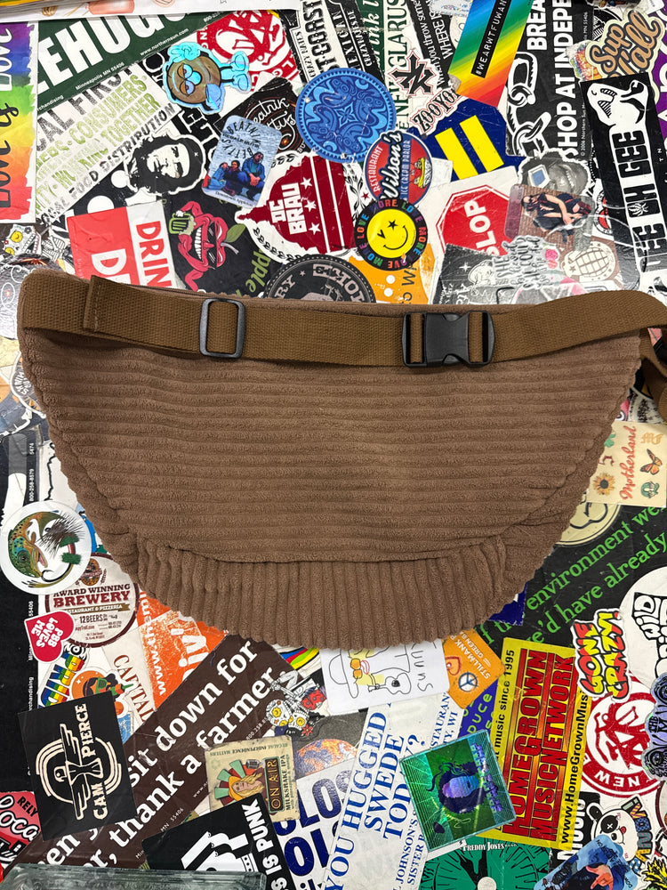 CORDUROY CHEST PACK