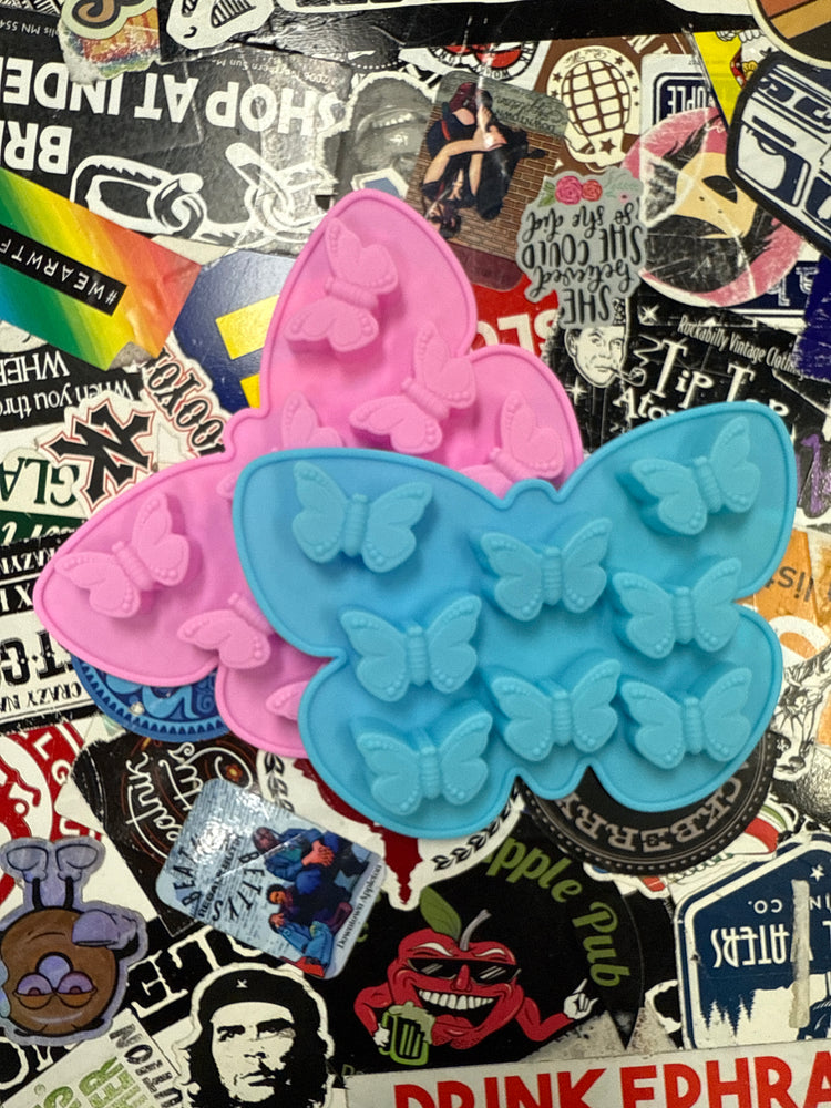 NIB BUTTERFLY MOLDS 2PK