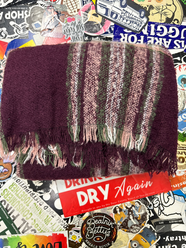 BLANKET SCARVES