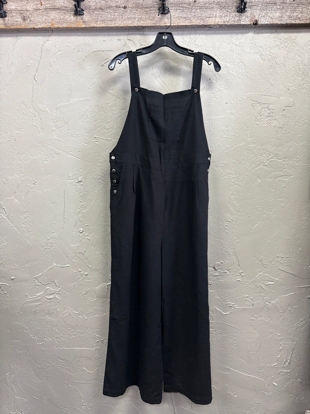 NWOT Indigo Thread Crop Bibs (org$70)