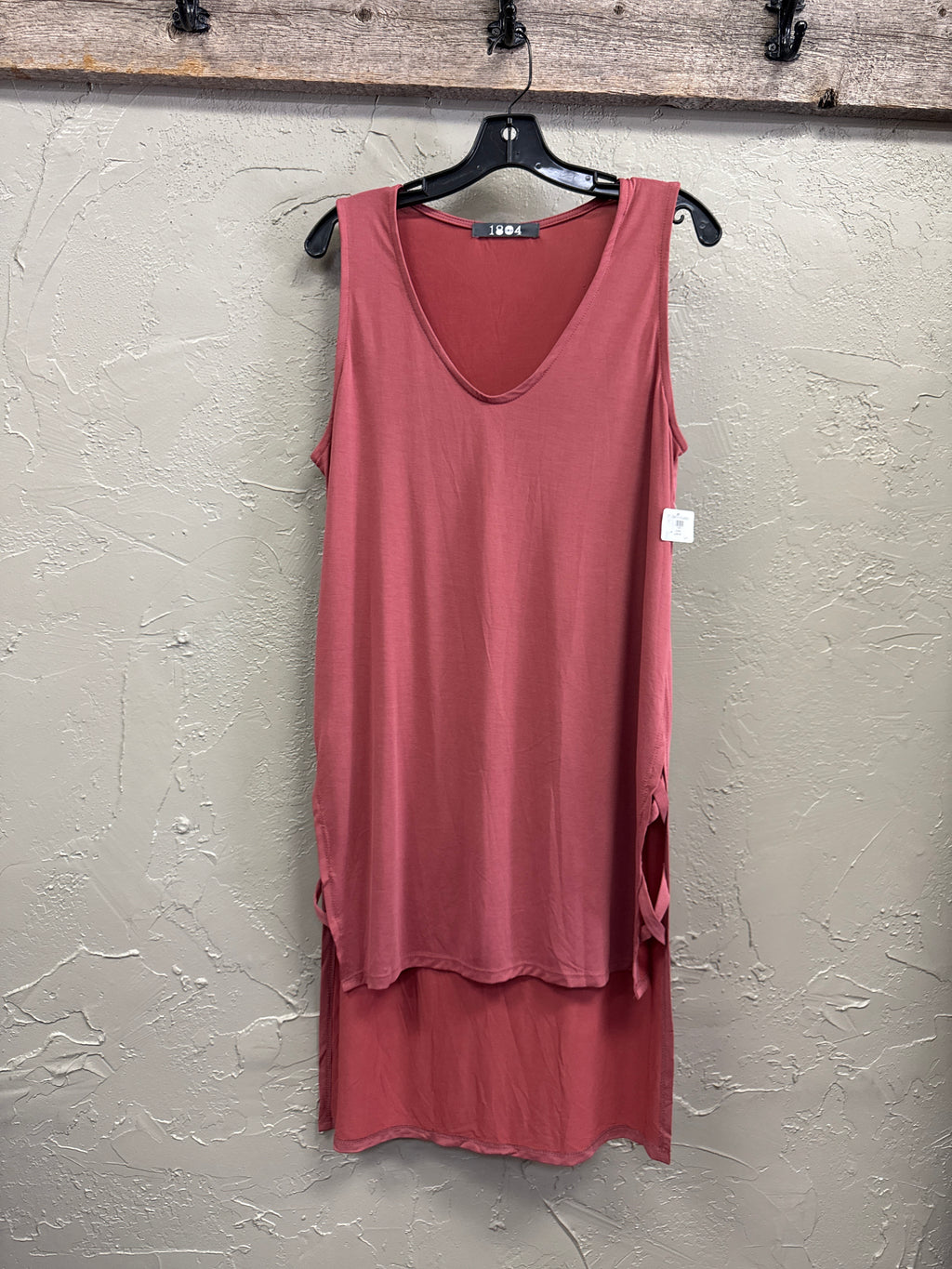 NWT 1804 High-Low Sleeveless Top org$68)
