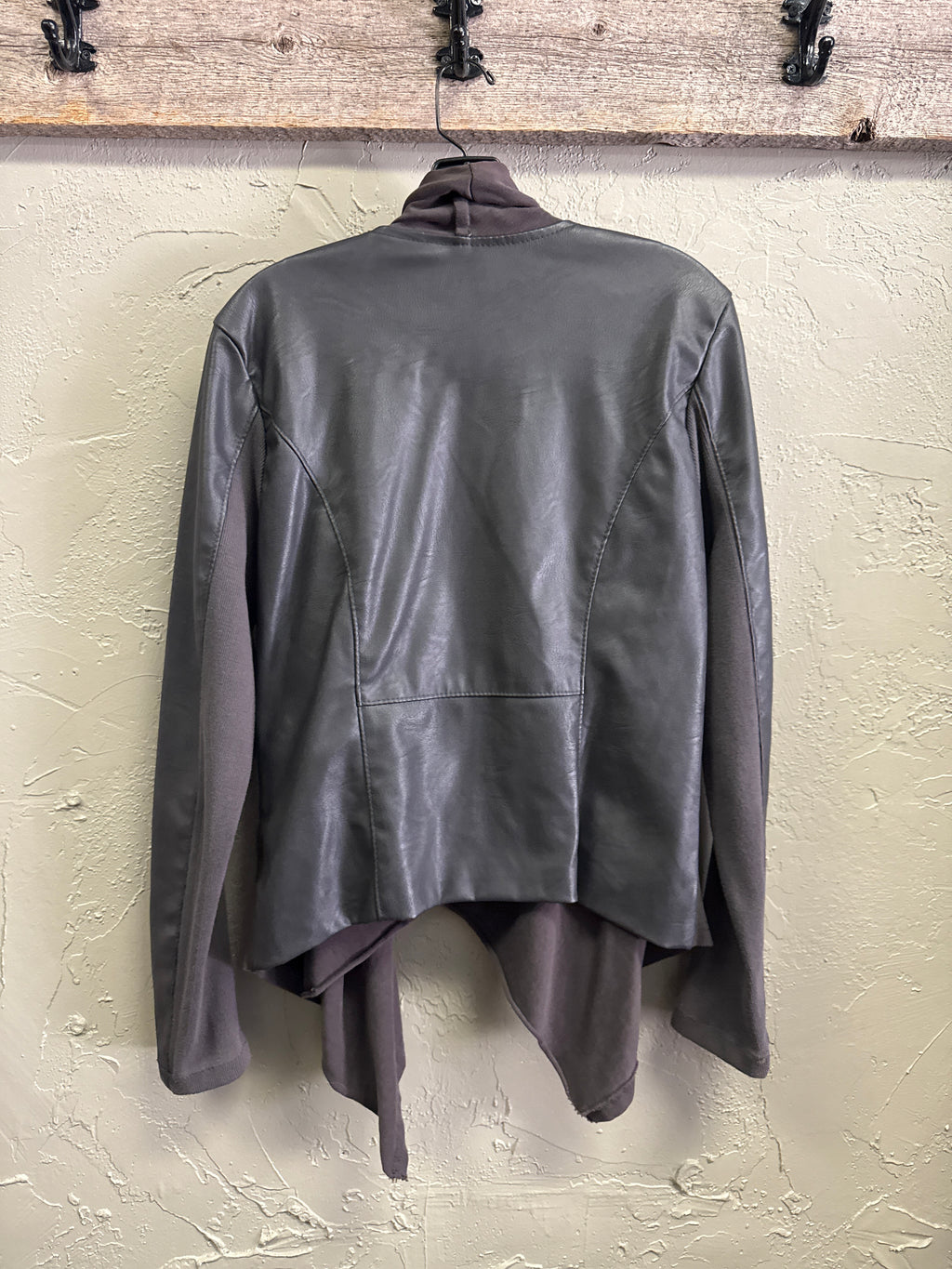 [BLANKNYC] DRAPE FRONT JACKET