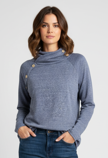 BETSEY'S BOUTIQUE HOODED SHIRT