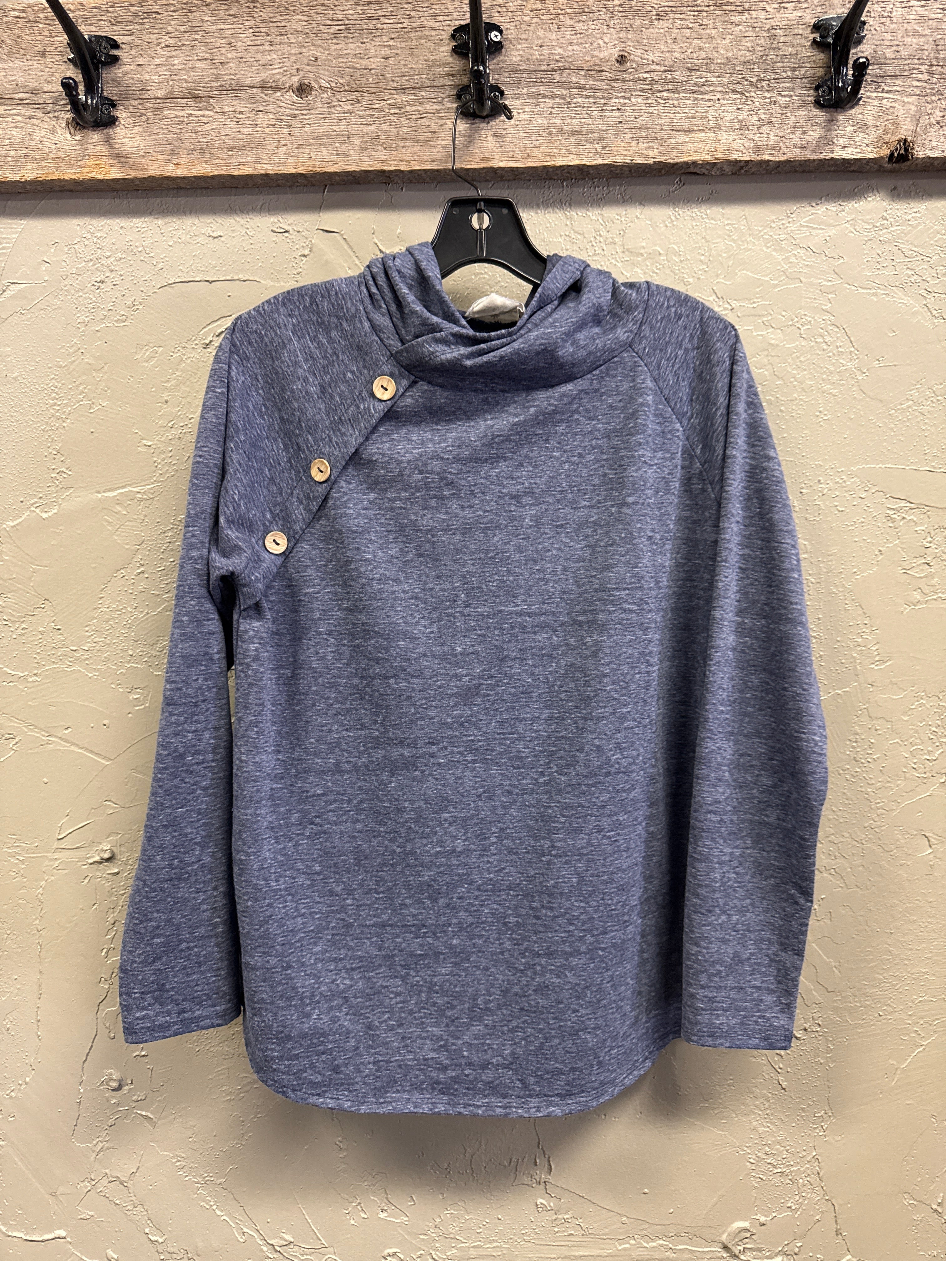 BETSEY'S BOUTIQUE HOODED SHIRT