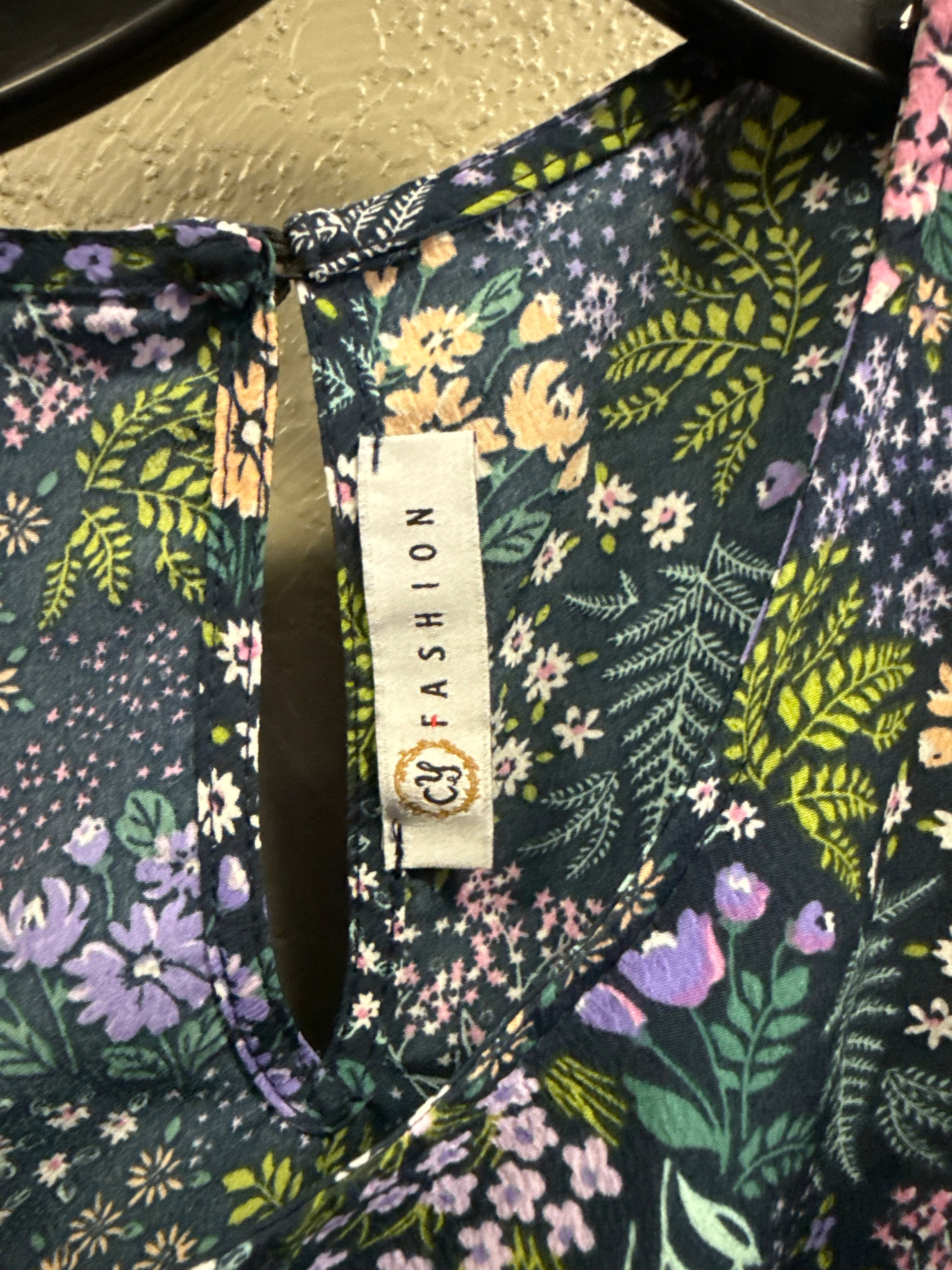CY FASHION FLORAL TOP