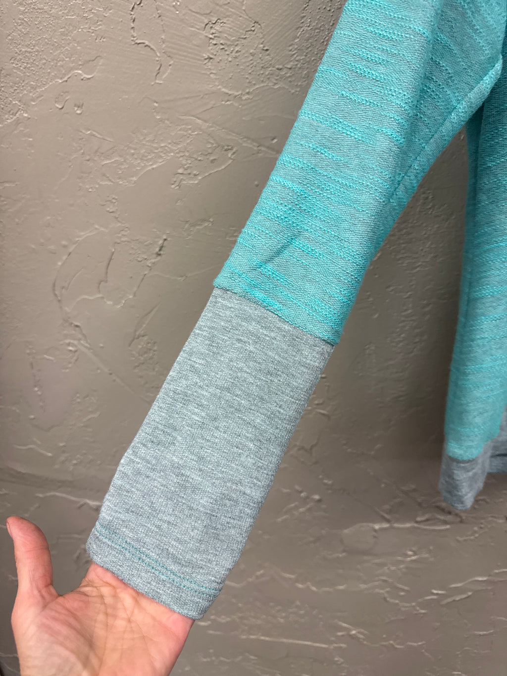 MAURICES LONG SLEEVE CREW NECK