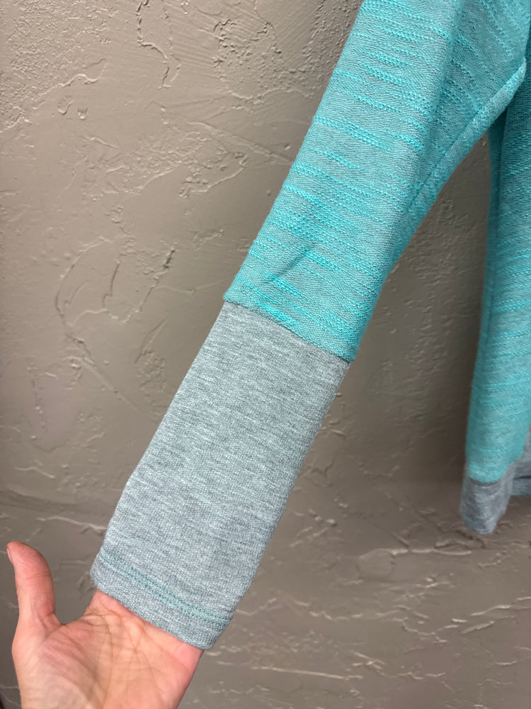 MAURICES LONG SLEEVE CREW NECK