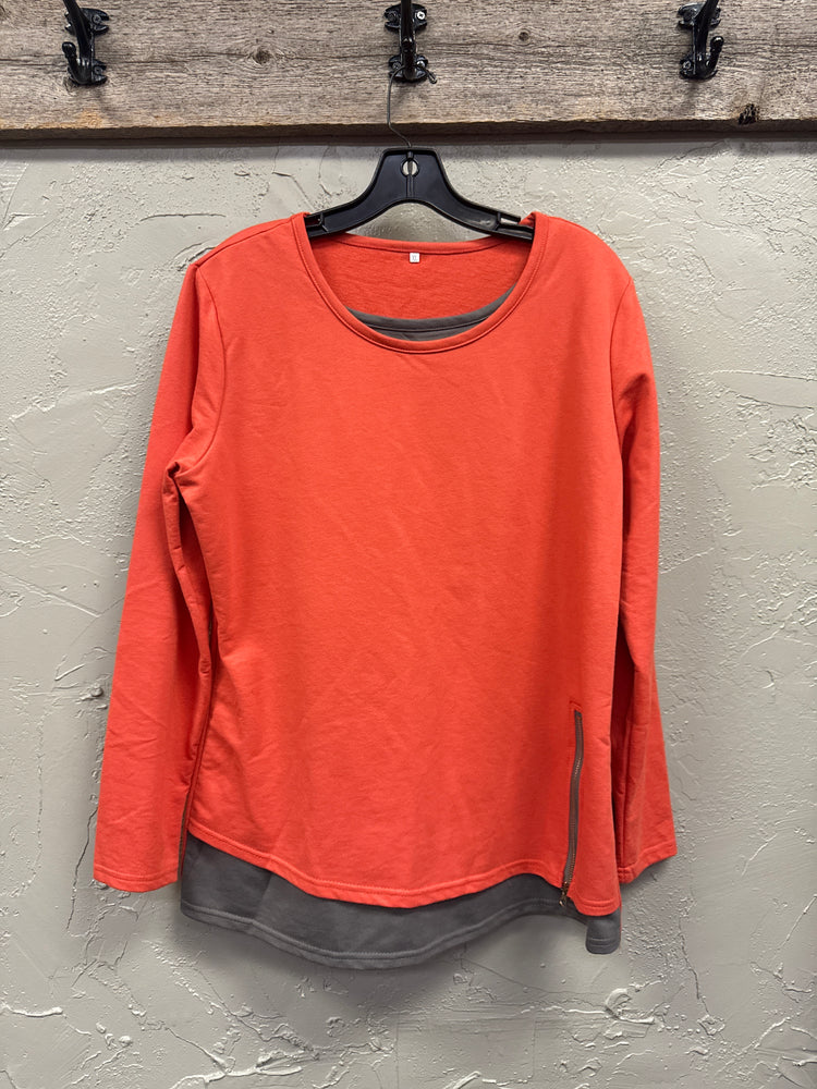 FAUX LAYERED CREWNECK