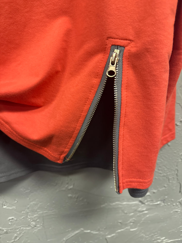 FAUX LAYERED CREWNECK