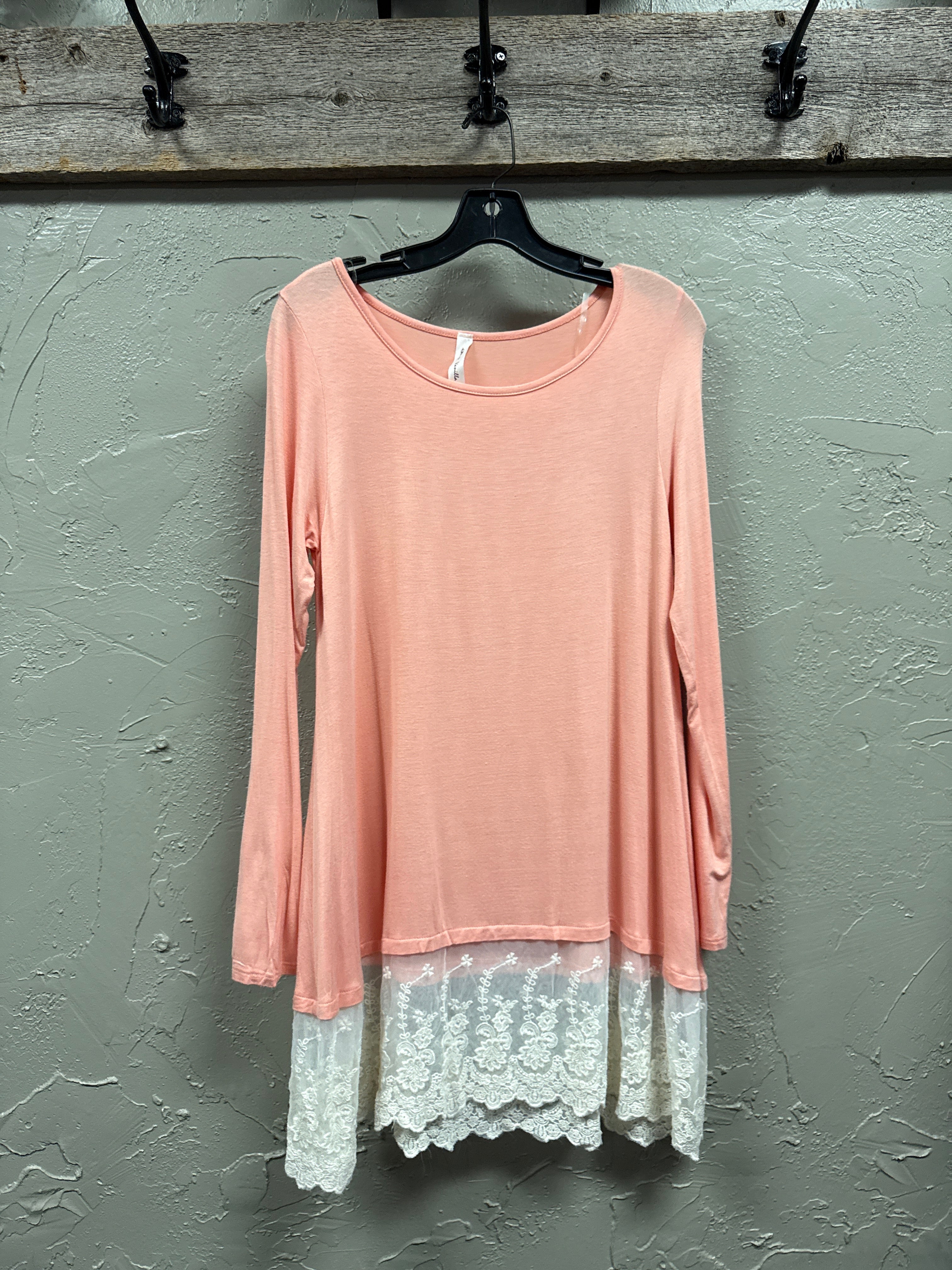 NWT VANILLA BAY LACE HEM TOP (org$38)