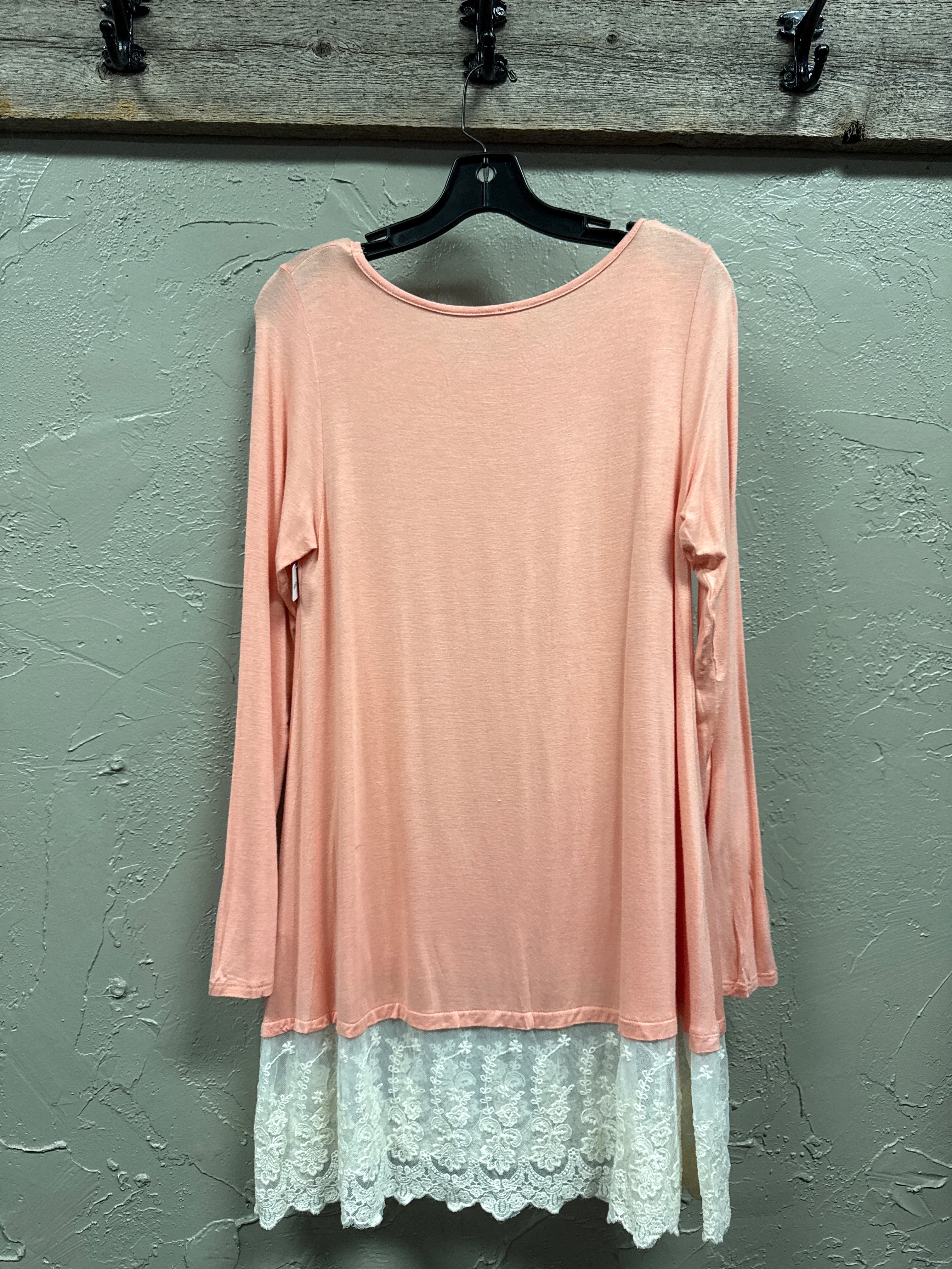 NWT VANILLA BAY LACE HEM TOP (org$38)