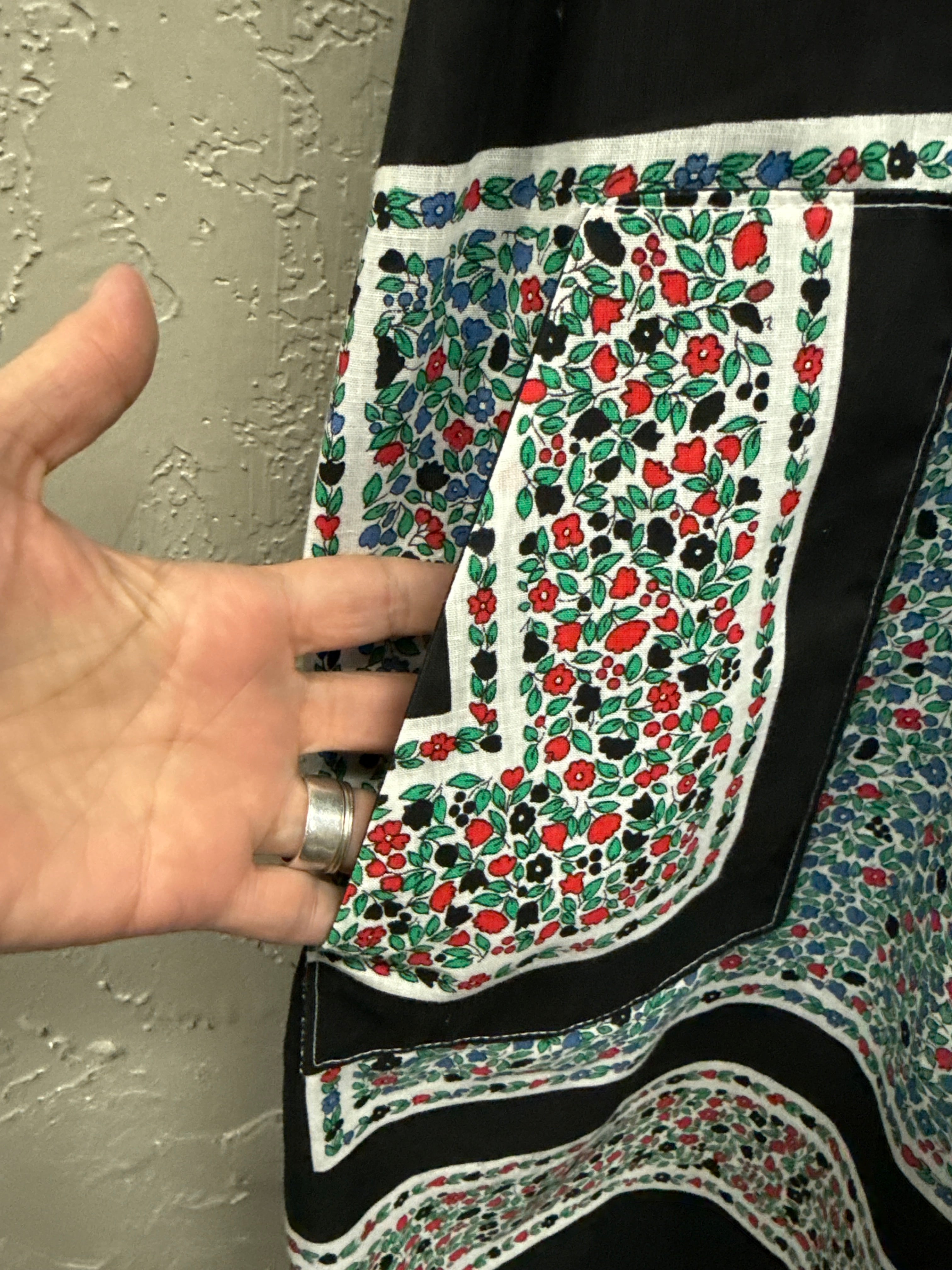 VTG HANDMADE APRON DRESS