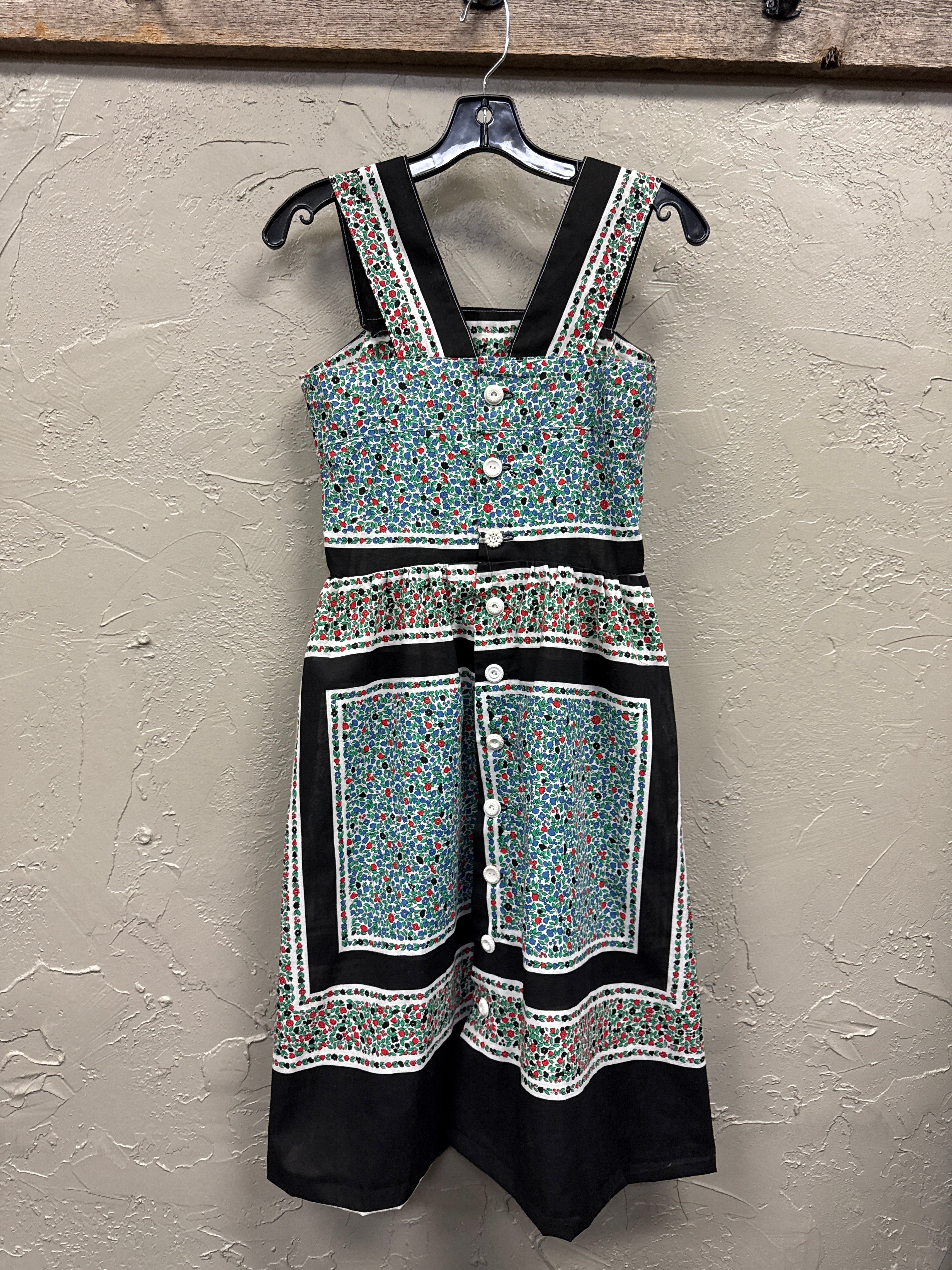 VTG HANDMADE APRON DRESS