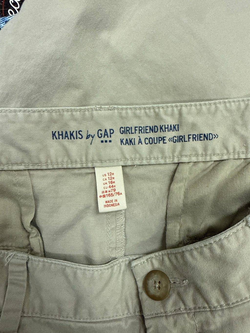 GAP Girlfriend Khaki