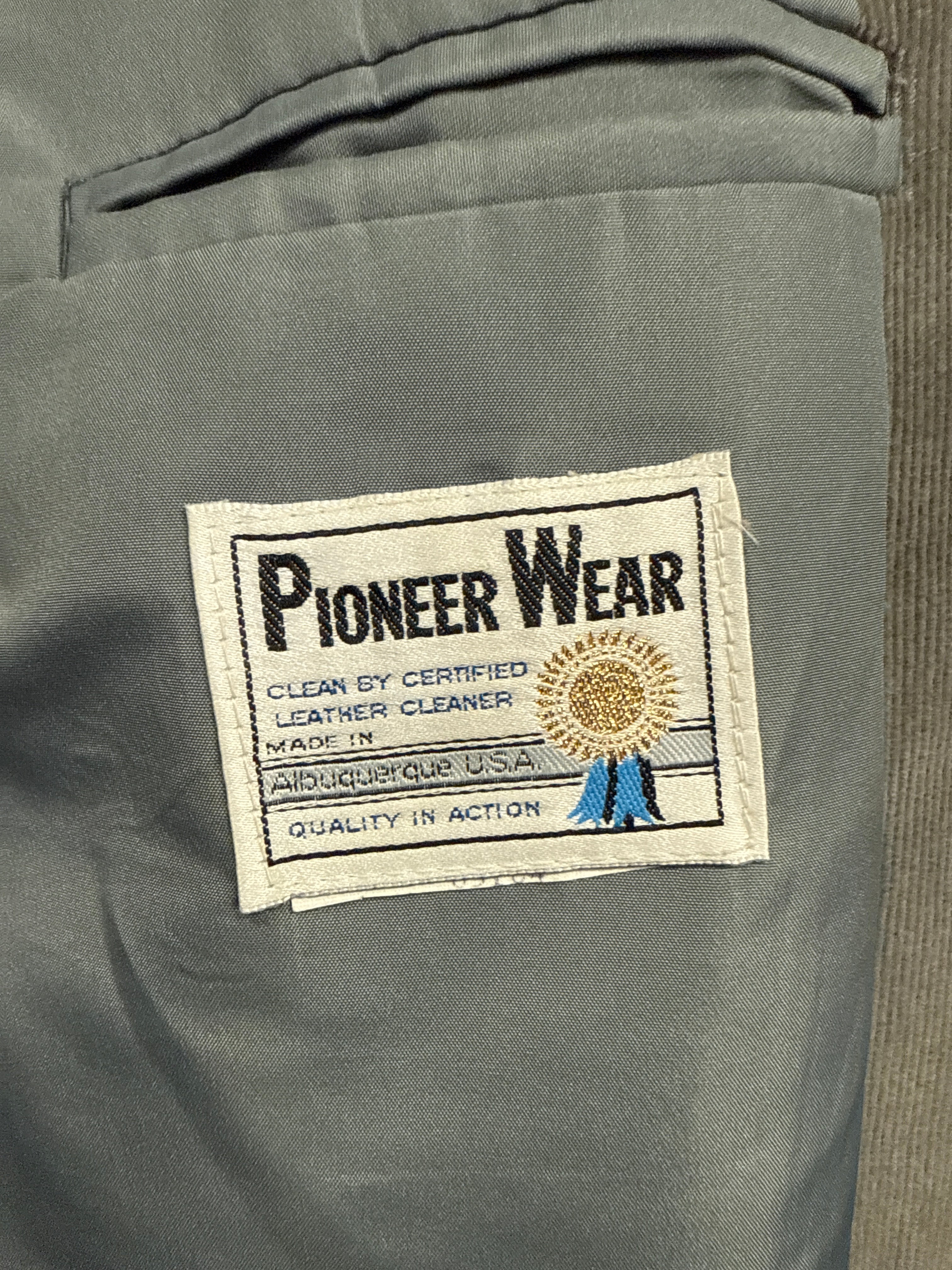 VTG PIONEER WEAR WESTERN BLAZER