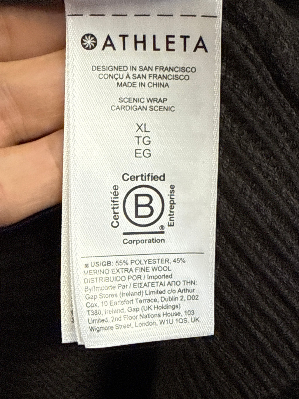 NWT ATHLETA SCENIC WRAP (org$149)