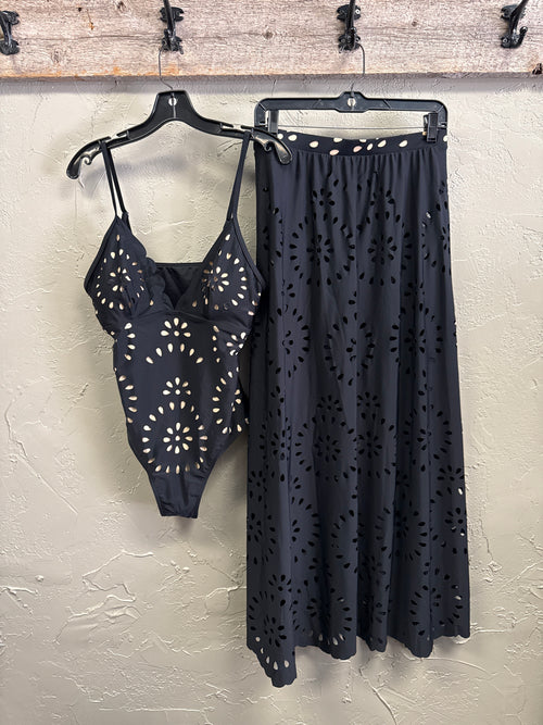 *NWOT SWIMSUIT/SKIRT SET