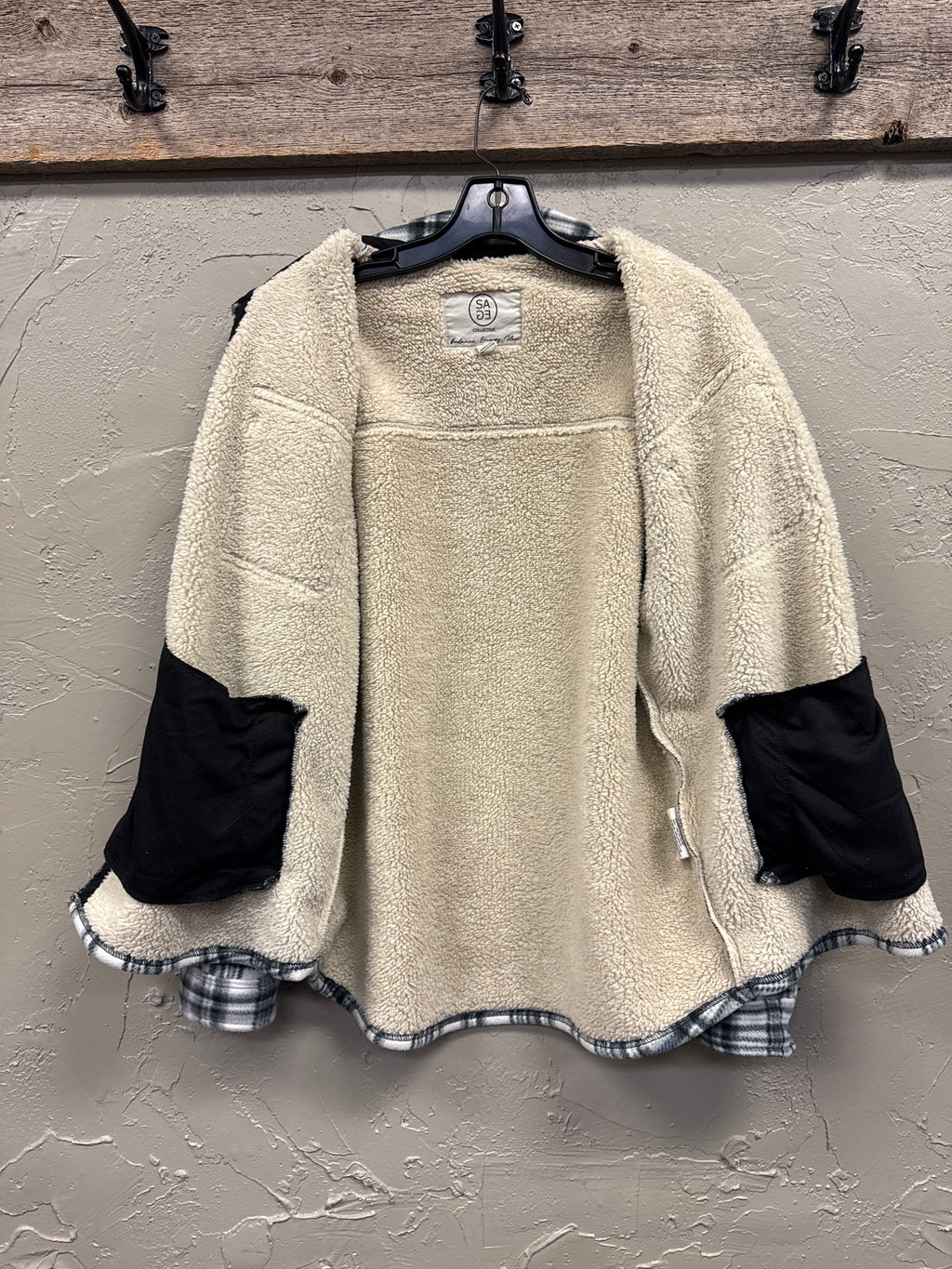 SAGE COLLECTIVE PLUSH SHACKET (org$85)