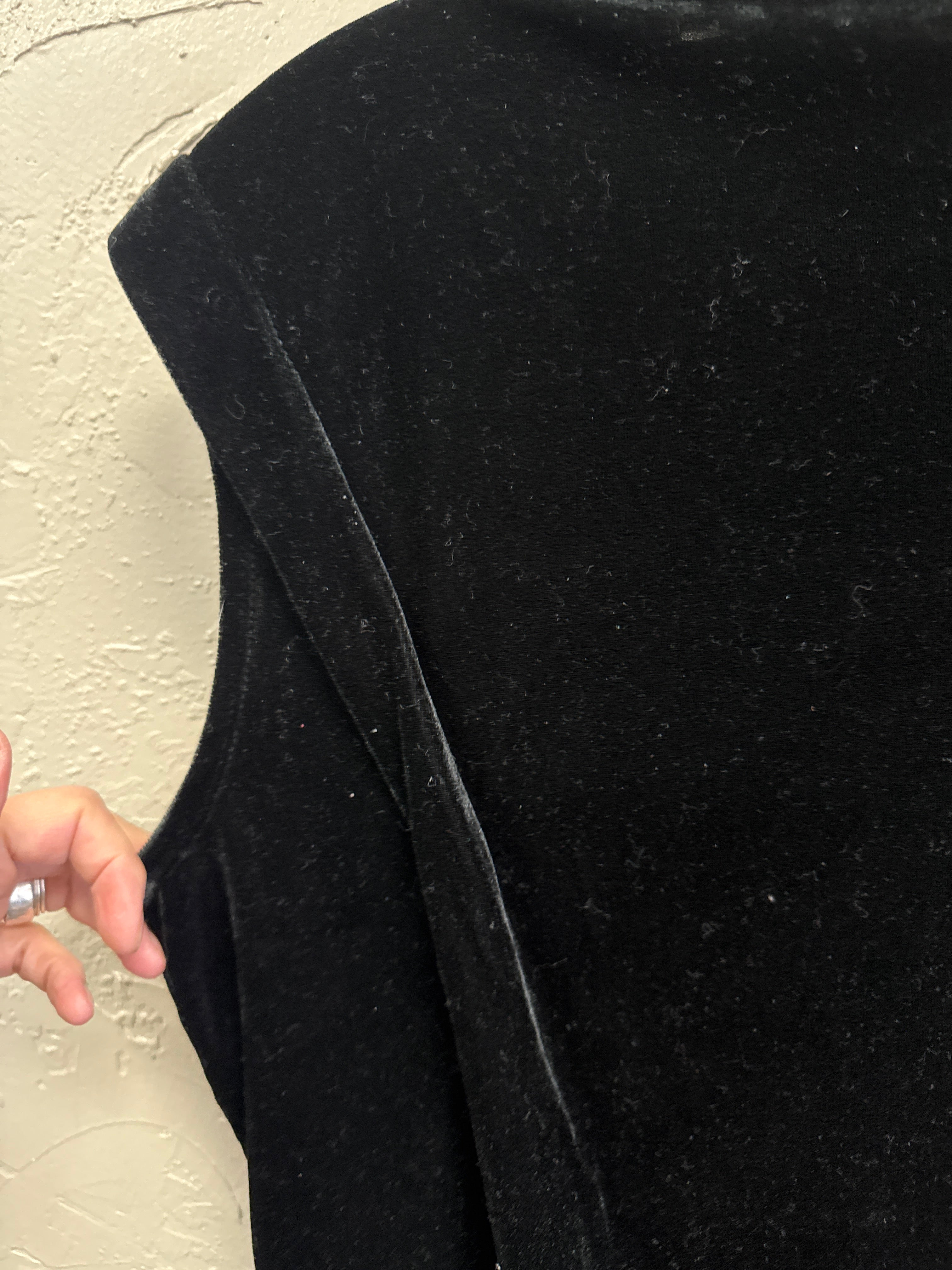 NWT LUXE ADDITION VELVET TOP