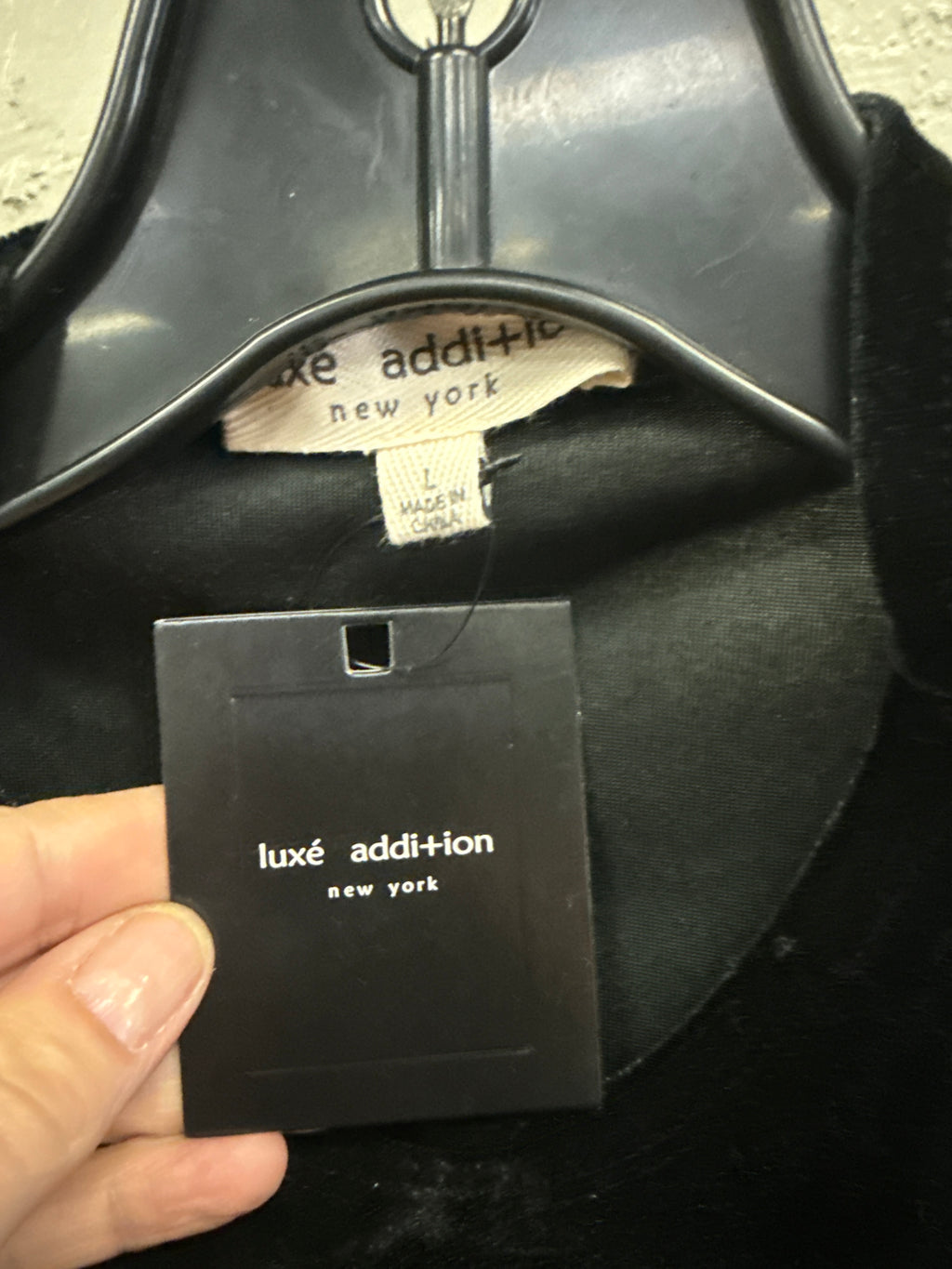 NWT LUXE ADDITION VELVET TOP