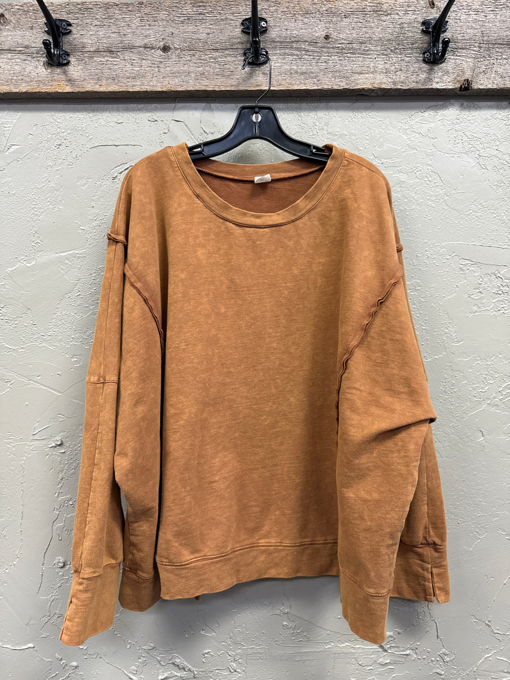 SEW IN LOVE CREWNECK PULLOVER