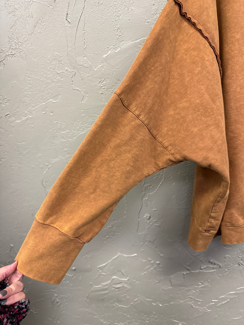SEW IN LOVE CREWNECK PULLOVER