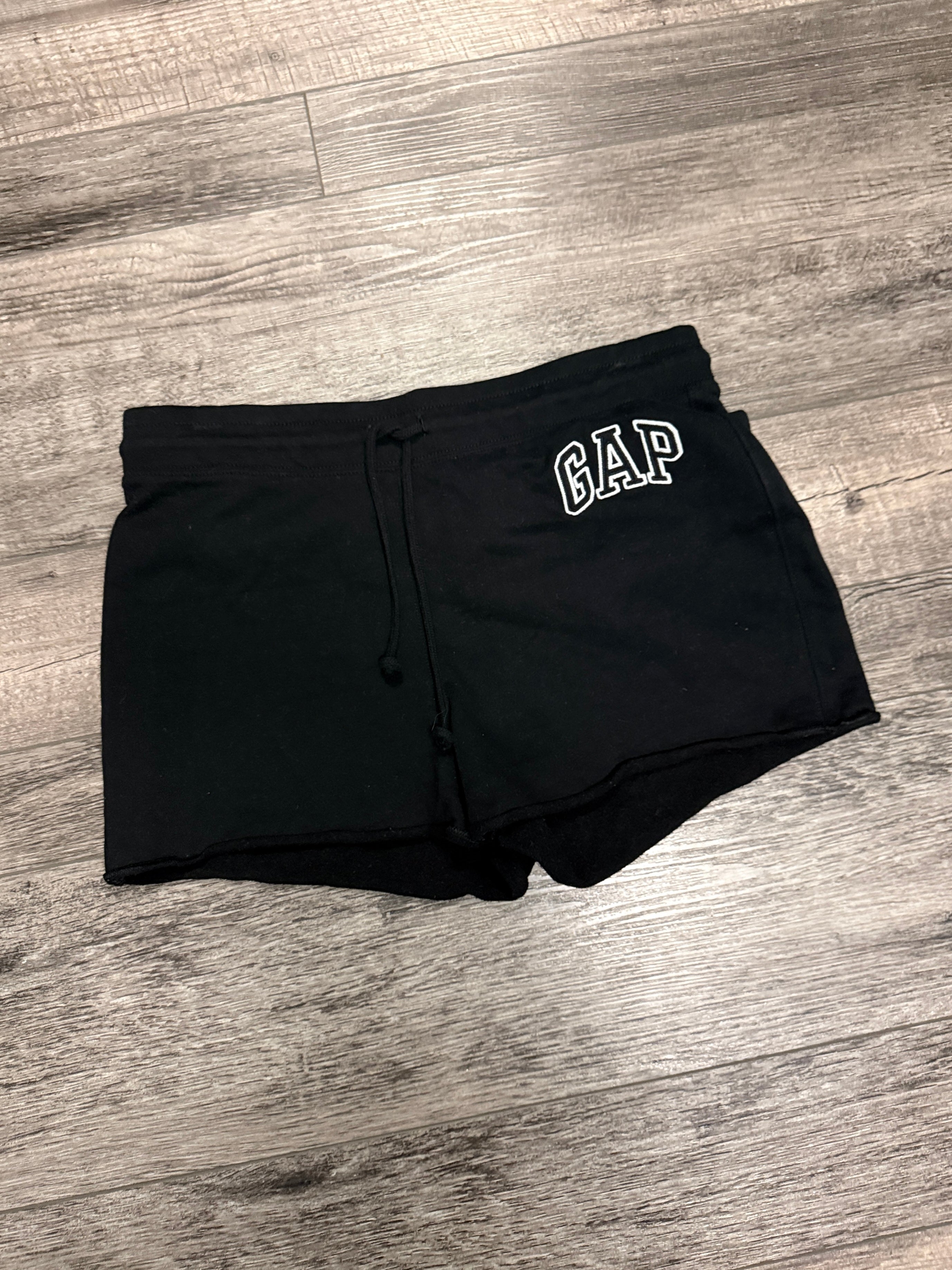 NWT Gap Logo Shorts (org$30)