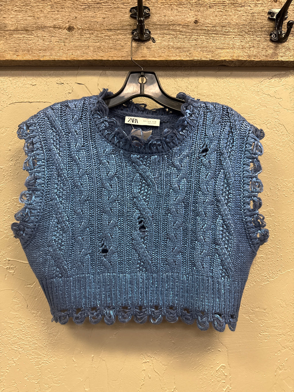 NWT ZARA CABLE KNIT METALLIC VEST (org$69)
