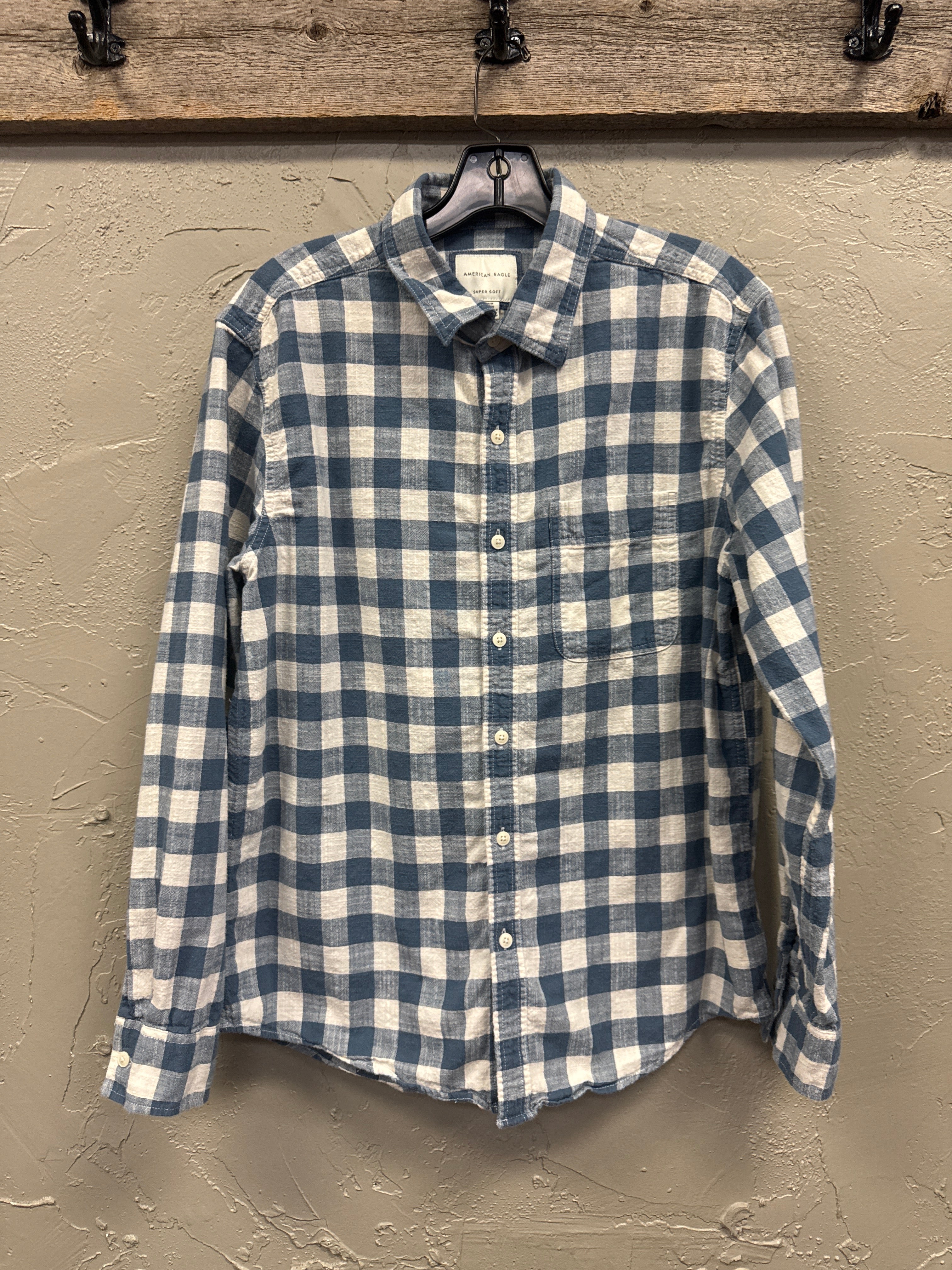 AMERICAN EAGLE SUPER SOFT SHIRT